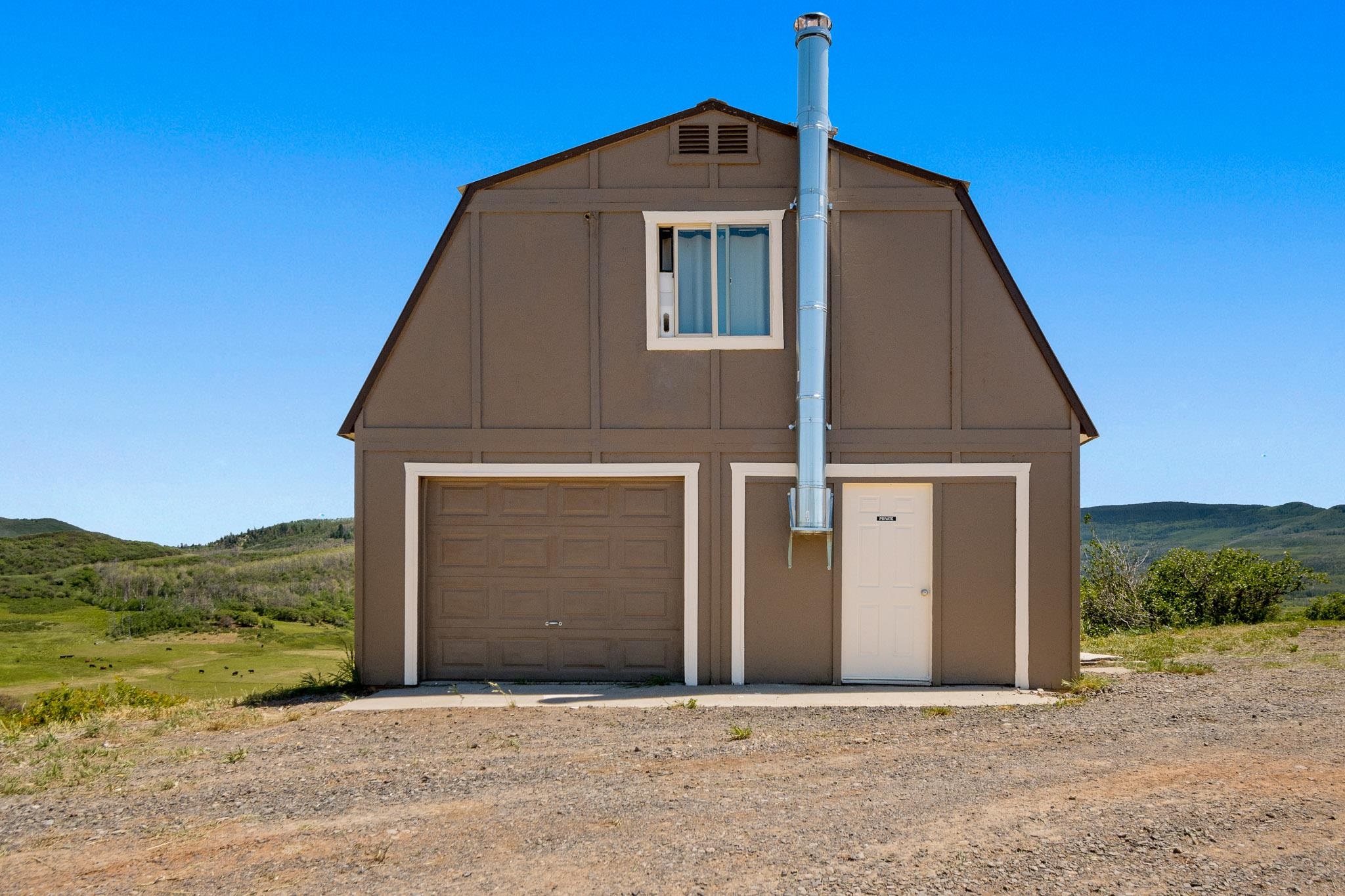 6645 64 6/10 Road Property Photo 31