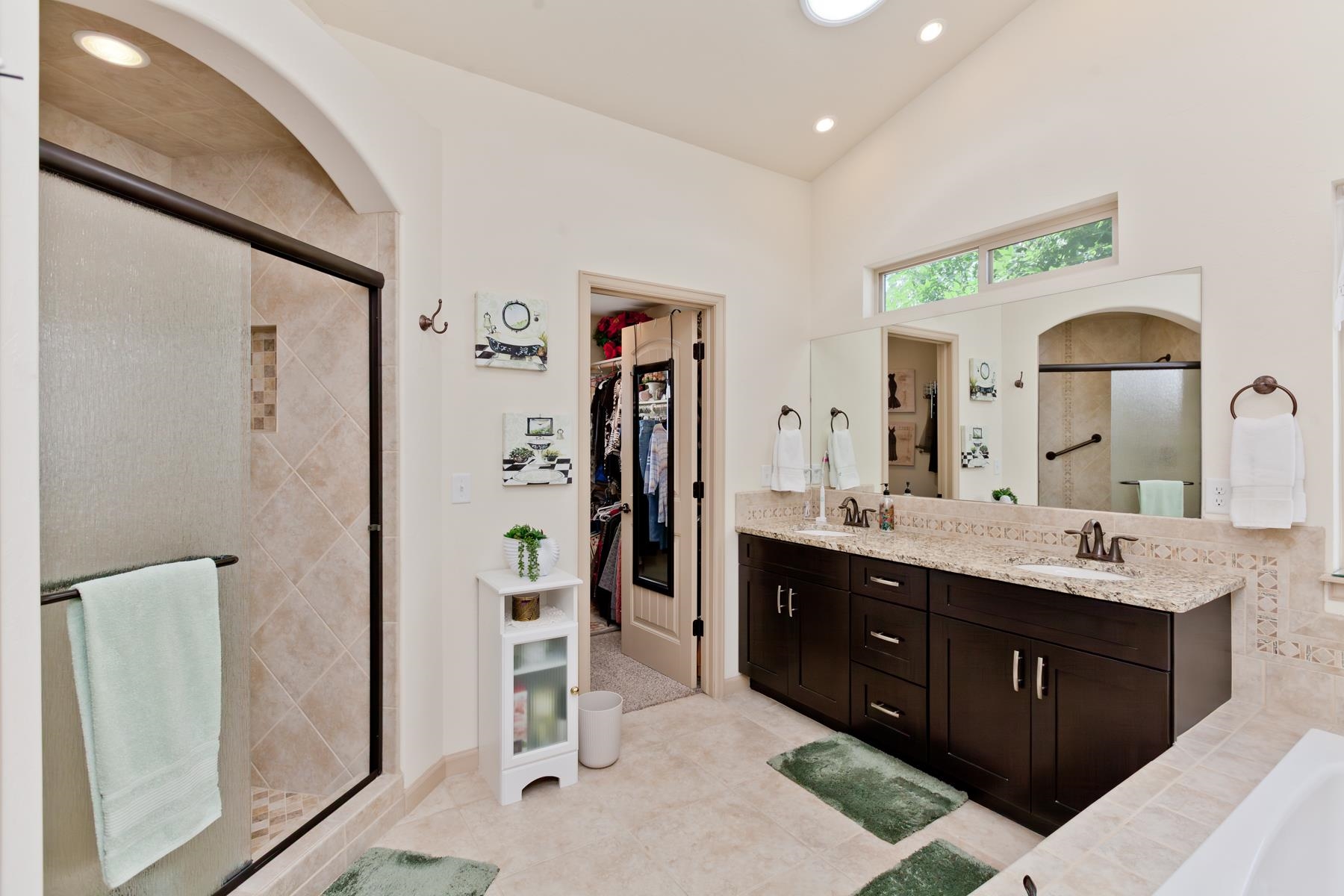 607 Saffron Way Property Photo 18