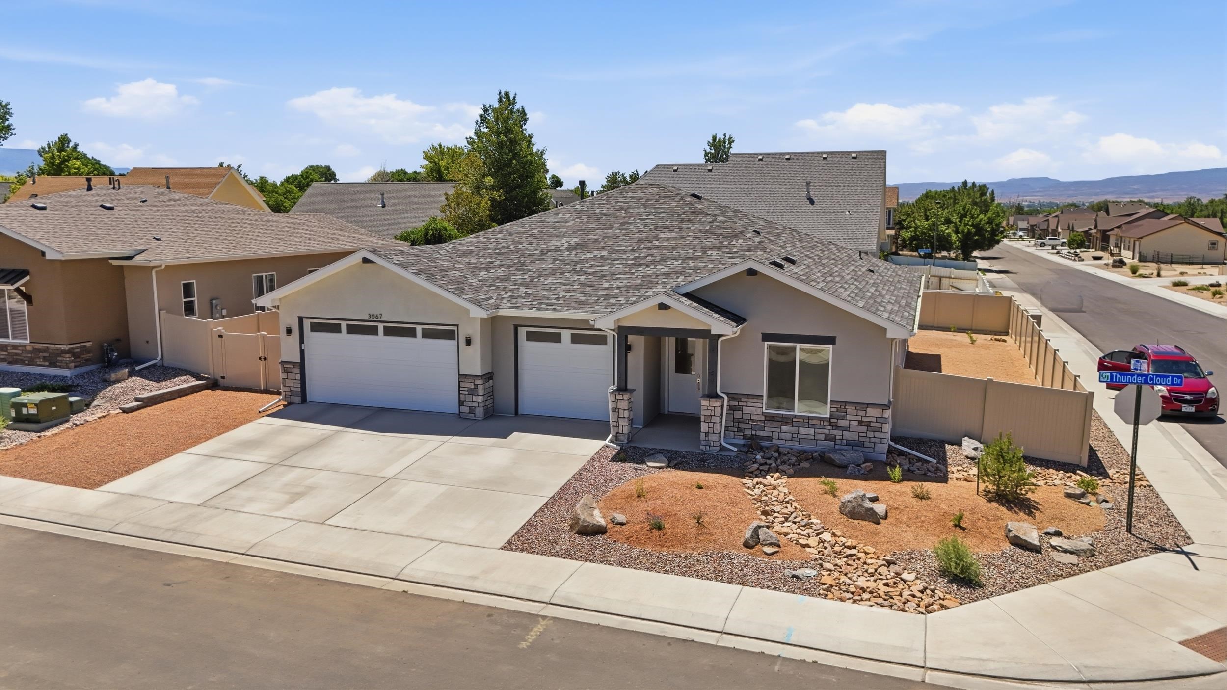 3067 Thunder Cloud Drive Property Photo 1