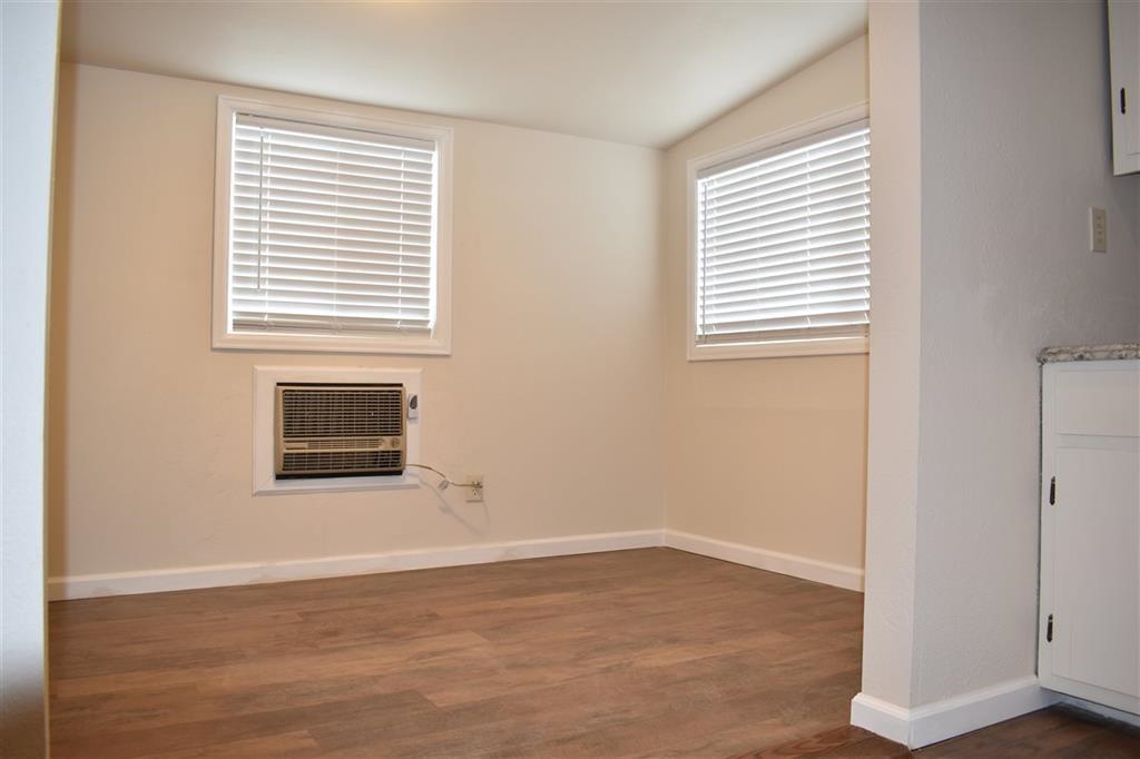 360 5th Street Property Photo 6