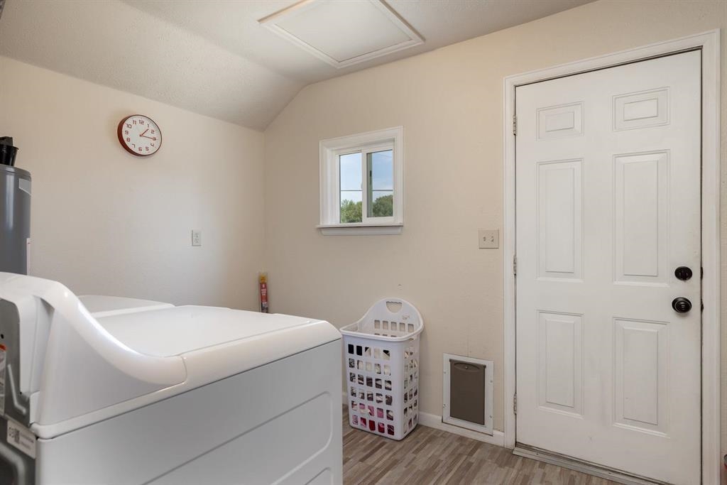 360 5th Street Property Photo 14