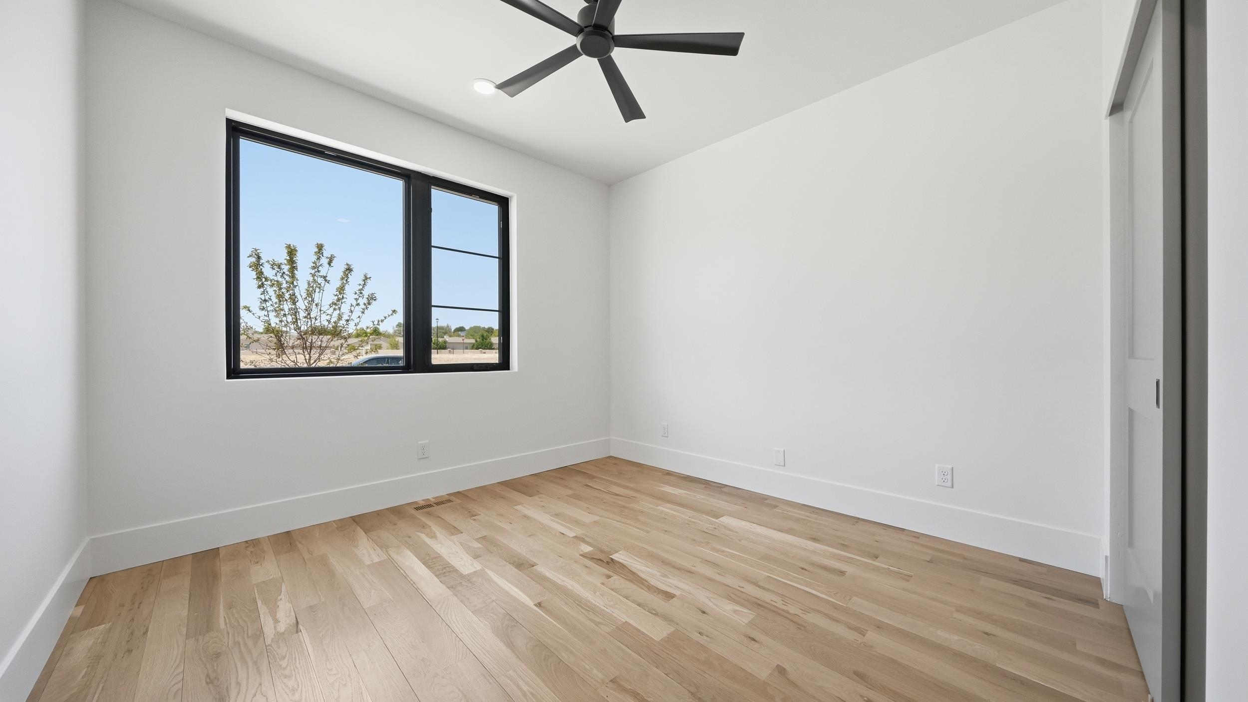 690 Base Court Property Photo 22