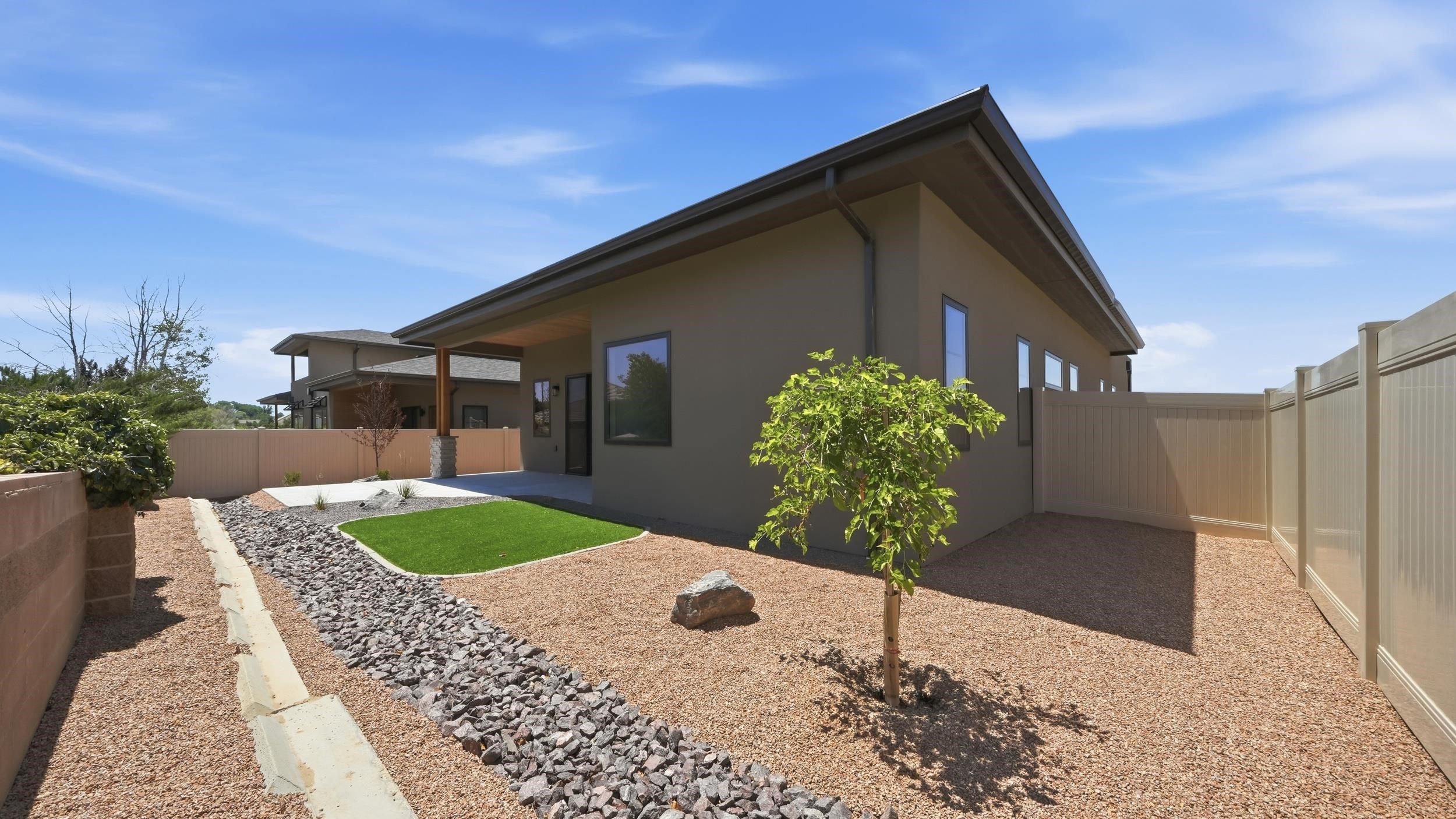 690 Base Court Property Photo 27