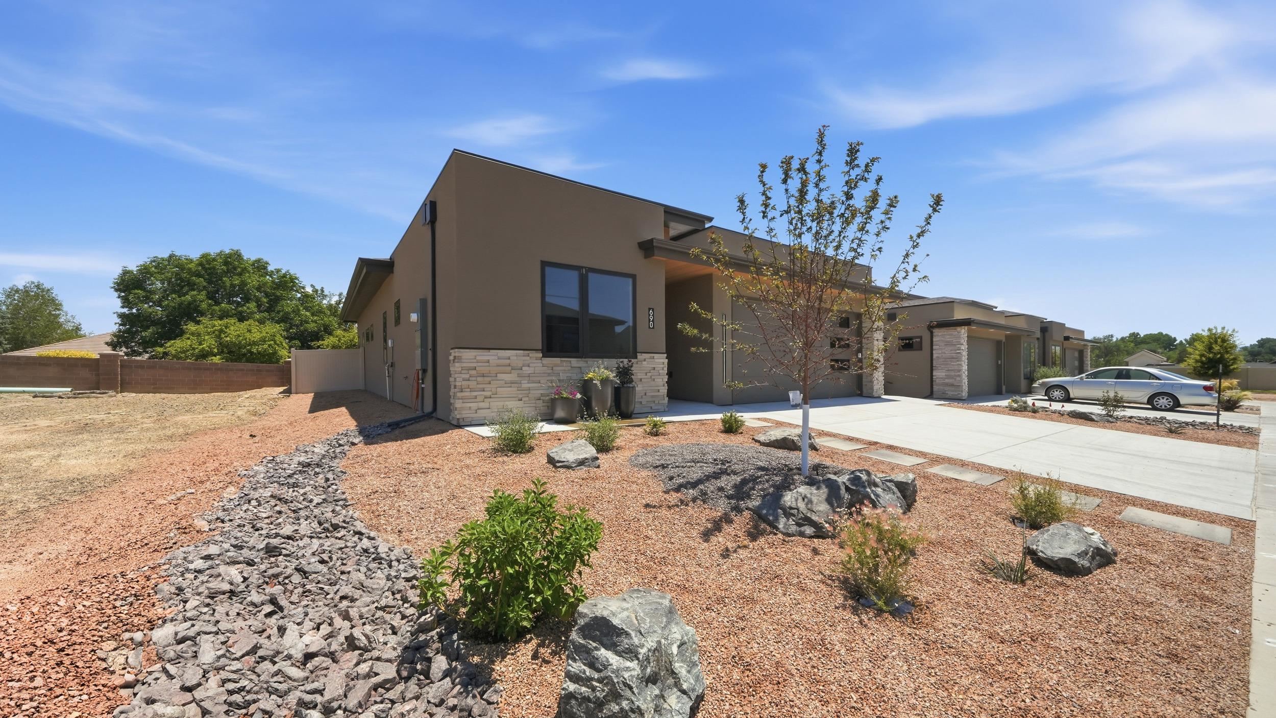 690 Base Court Property Photo 34