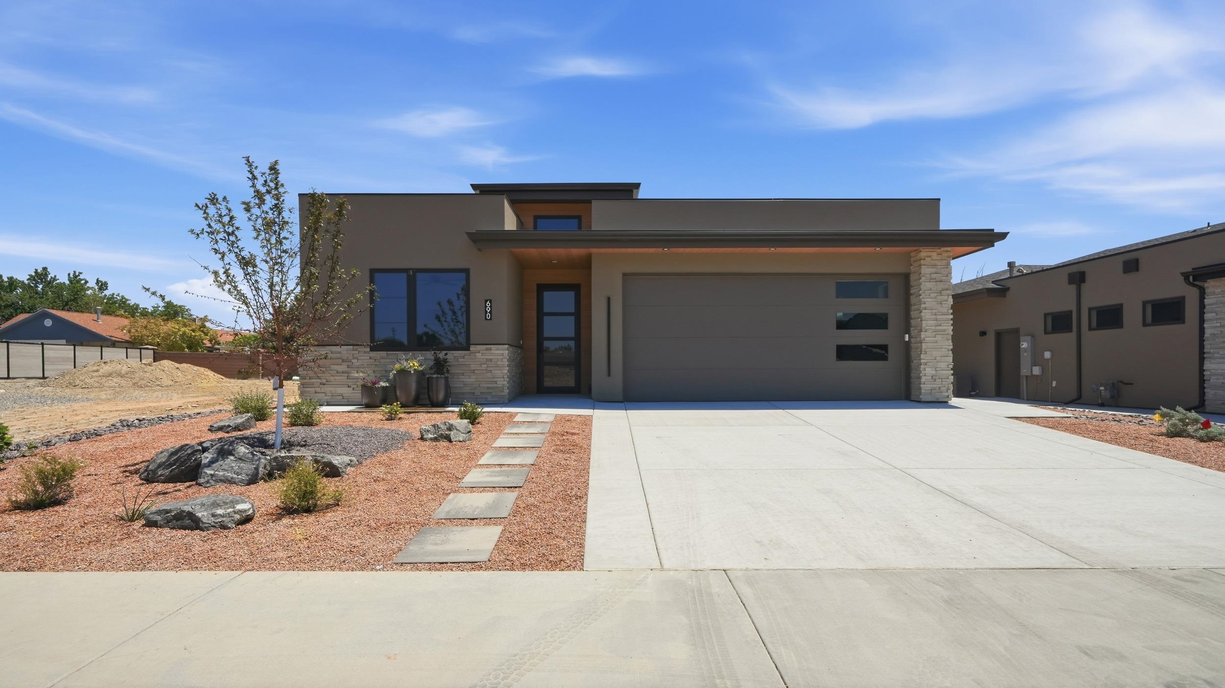 690 Base Court Property Photo 35