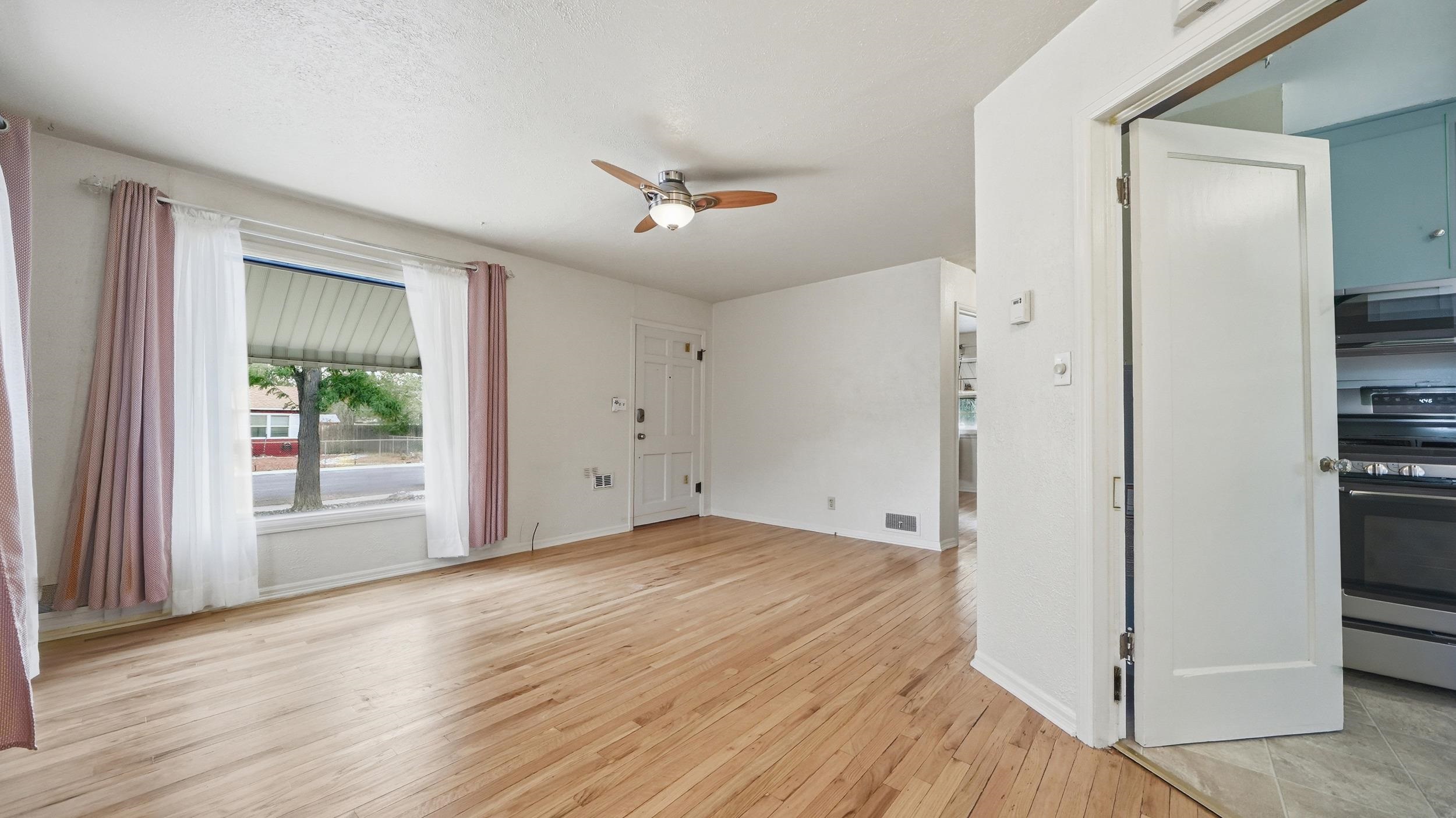 1830 Elm Avenue Property Photo 10