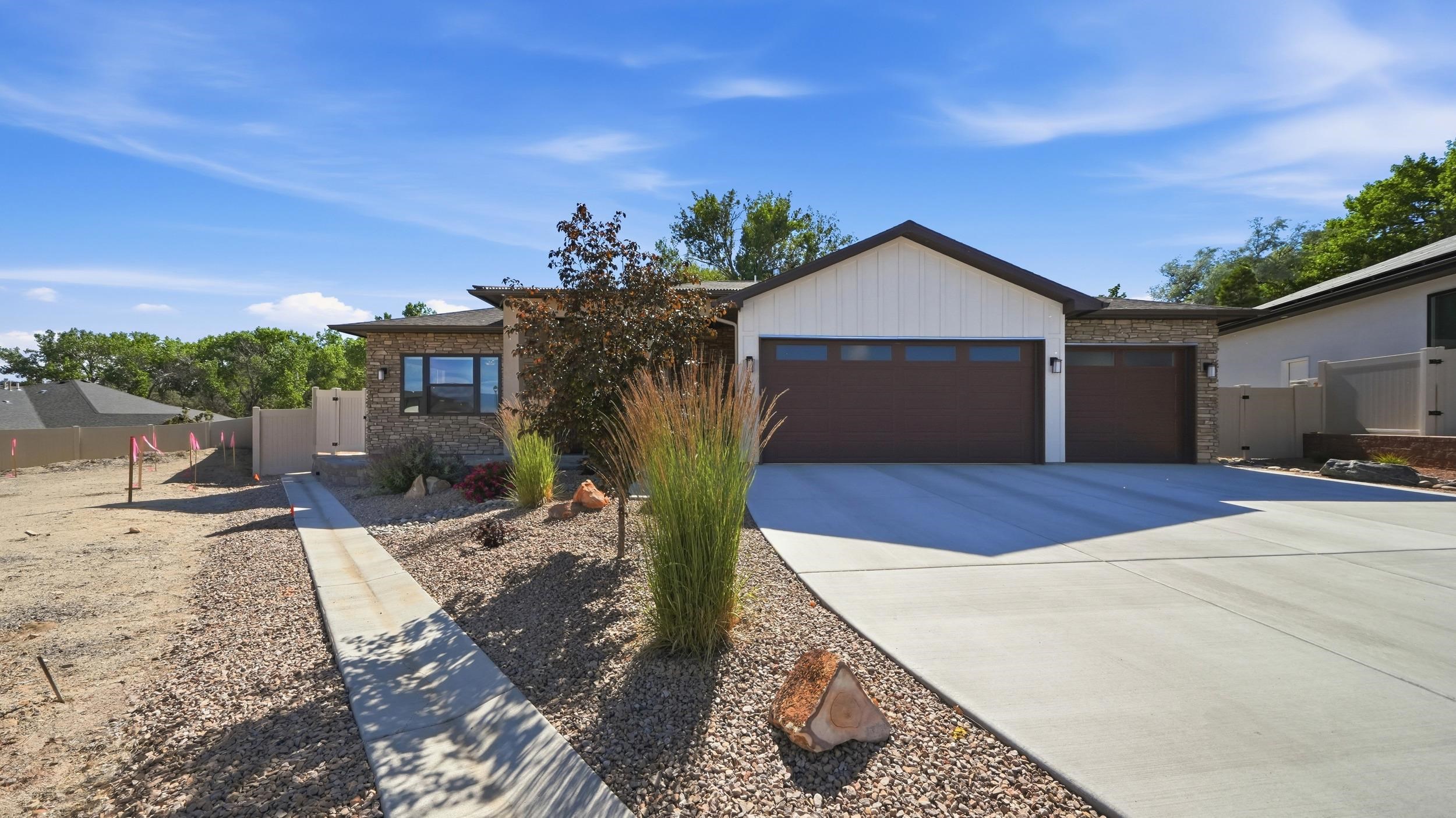 683 Tweed Court Property Photo 1