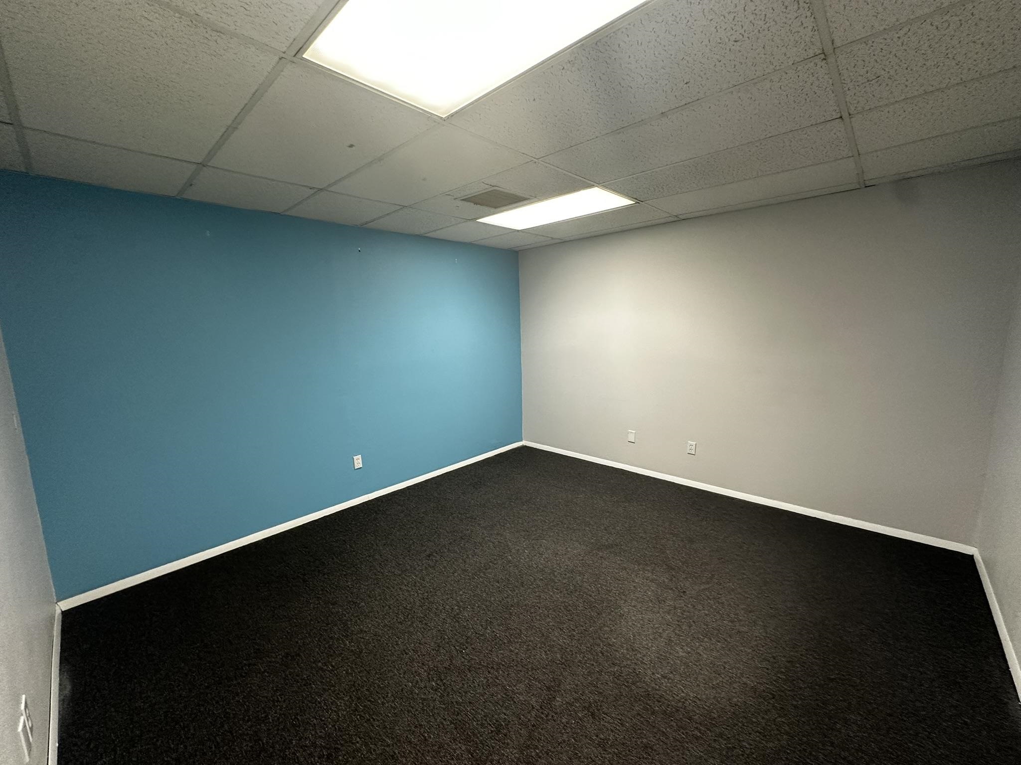 2940 I-70 Business Loop Property Photo 10