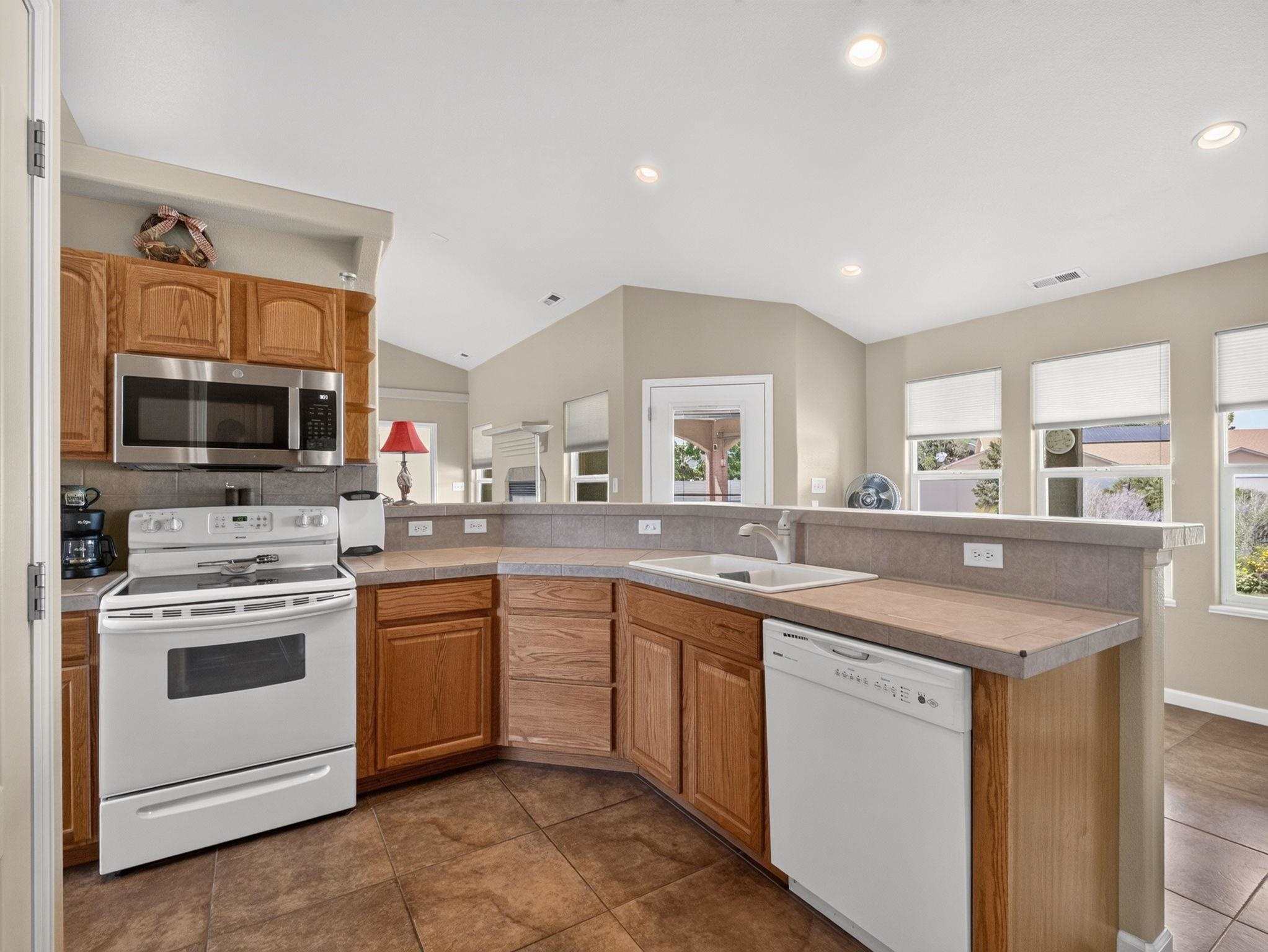 2860 Rock Creek Drive Property Photo 12