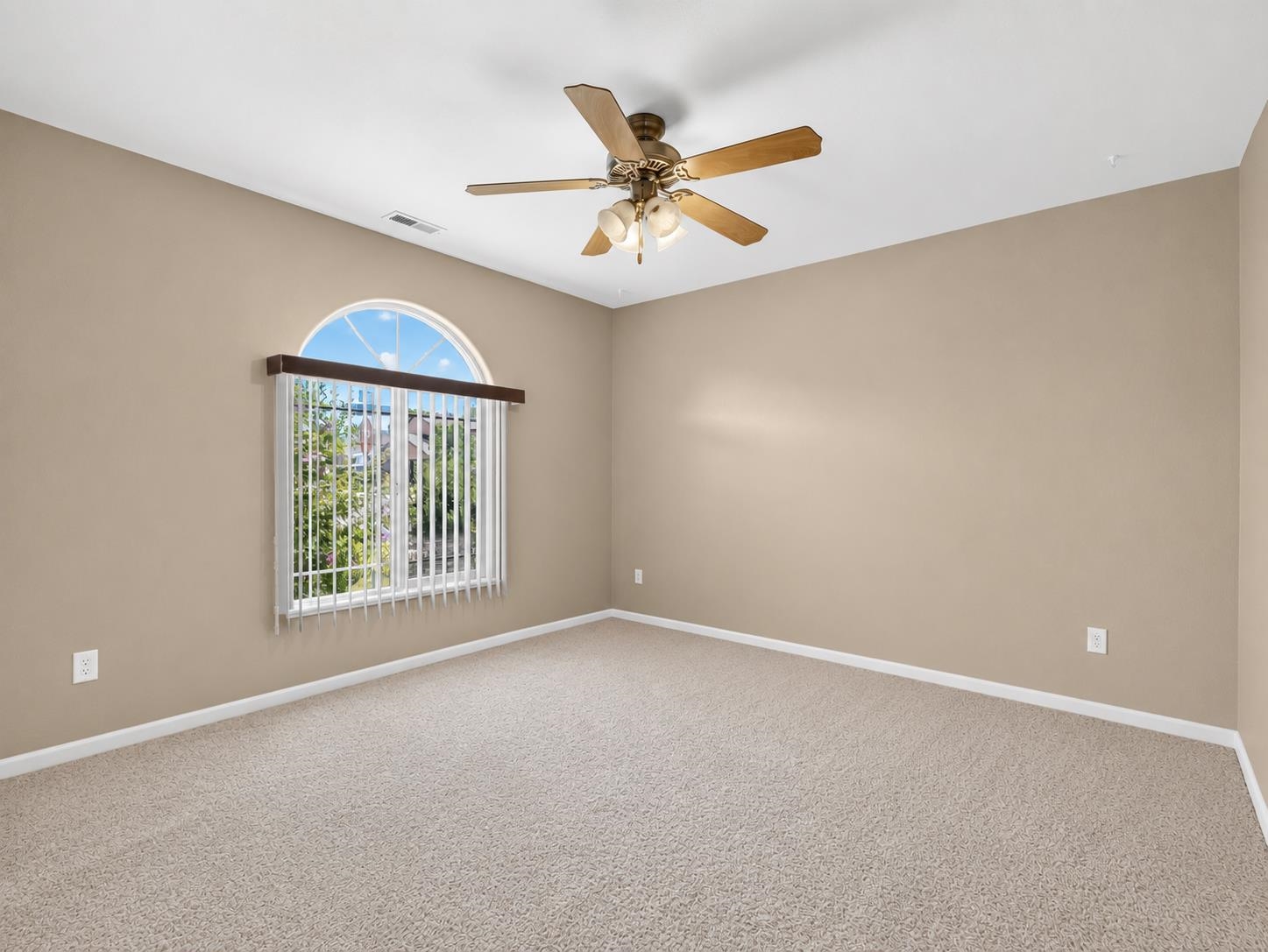 2860 Rock Creek Drive Property Photo 20