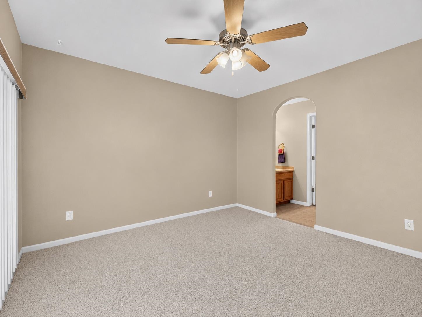 2860 Rock Creek Drive Property Photo 21