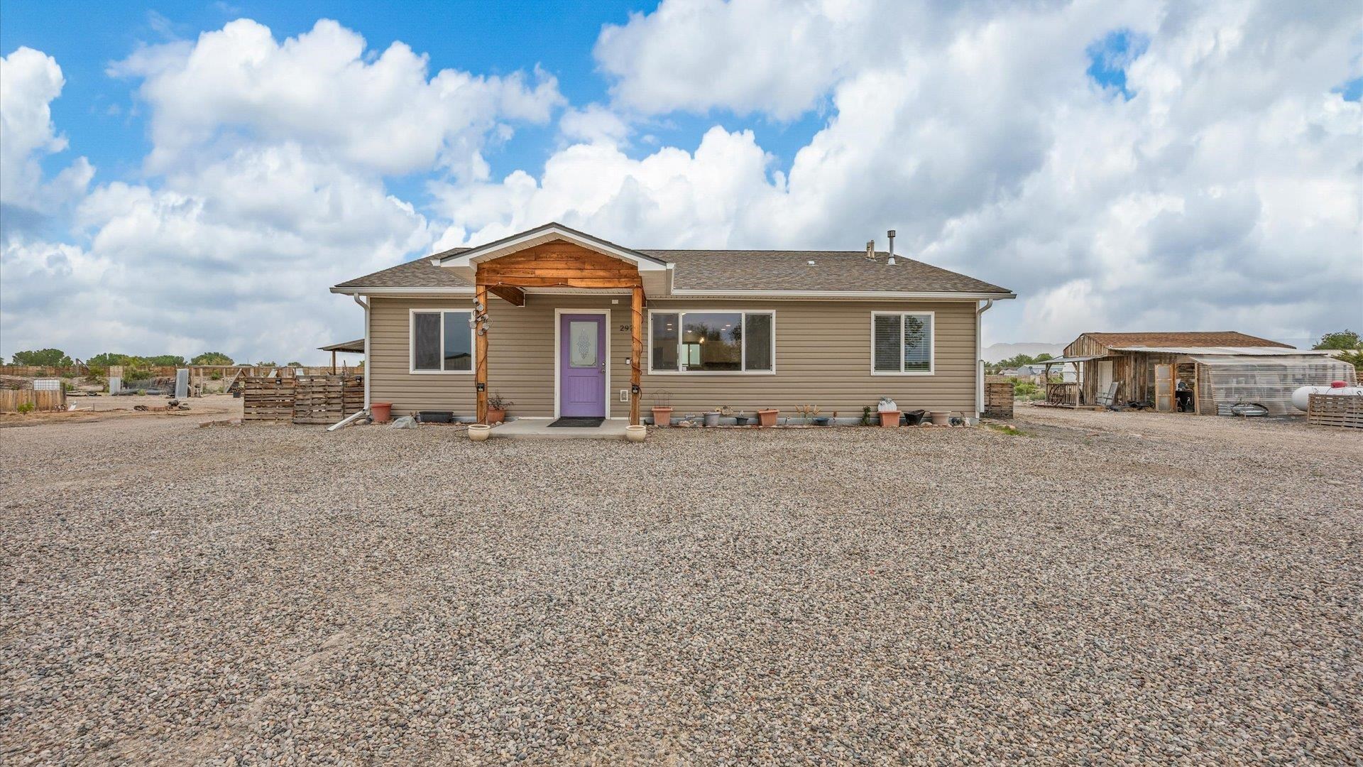 2970 C 3/4 Road Property Photo 1