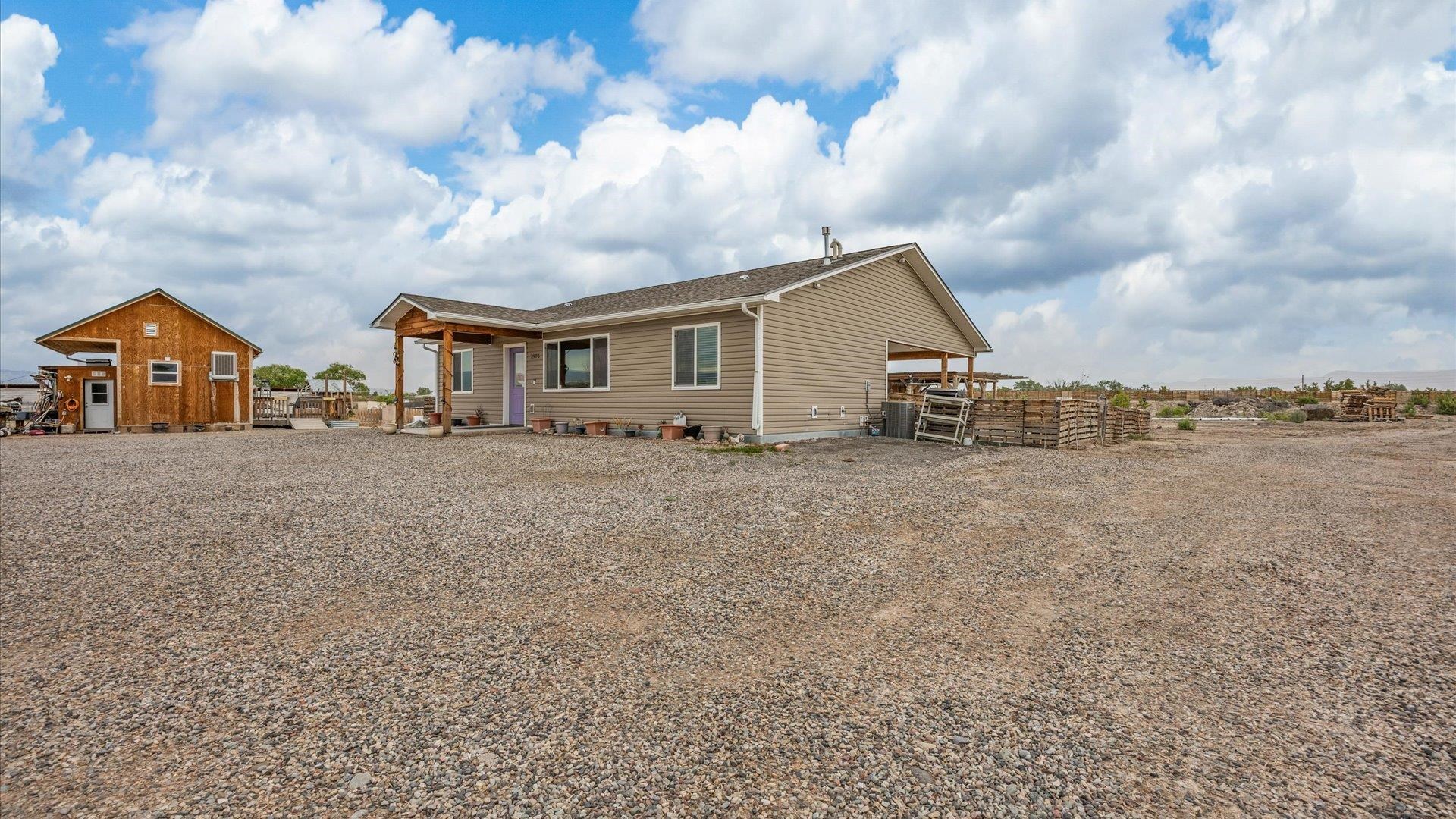 2970 C 3/4 Road Property Photo 3