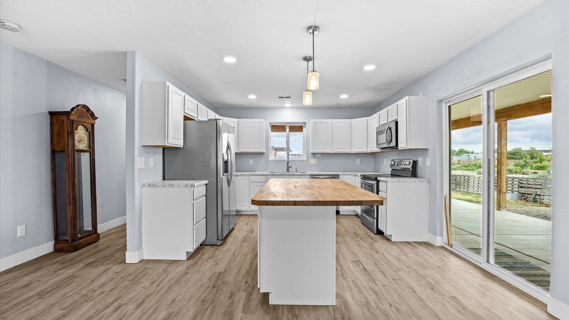2970 C 3/4 Road Property Photo 6