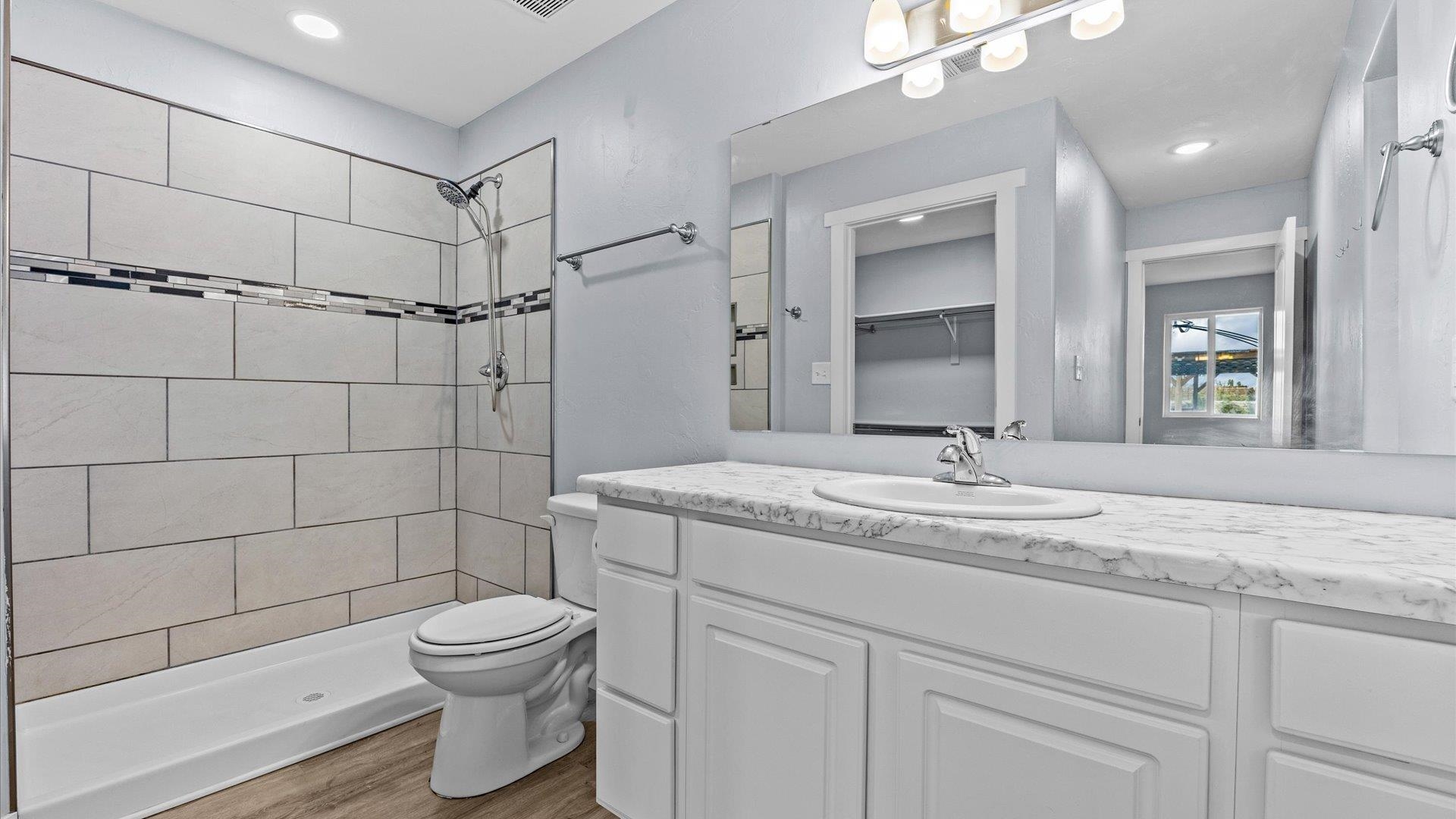 2970 C 3/4 Road Property Photo 12