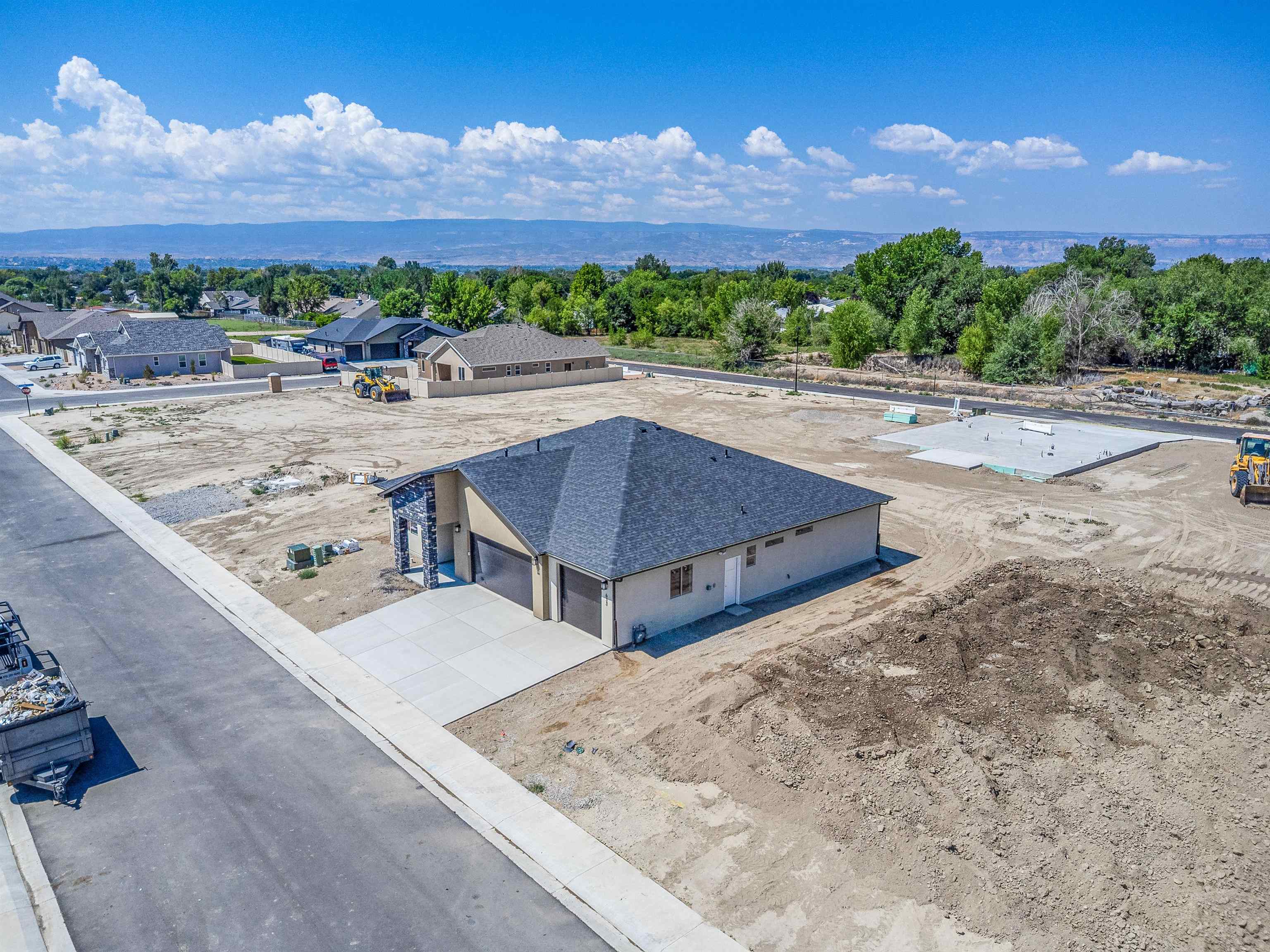 633 Thunder Lane Property Photo 4