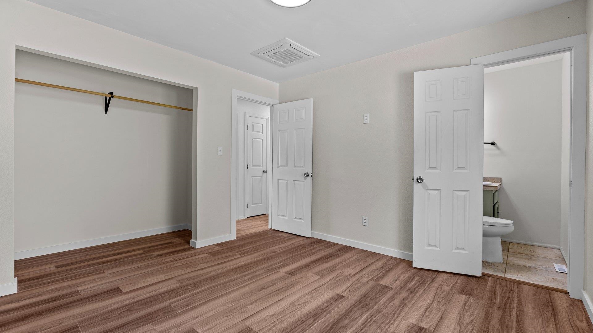 562 Jaquette Lane Property Photo 18