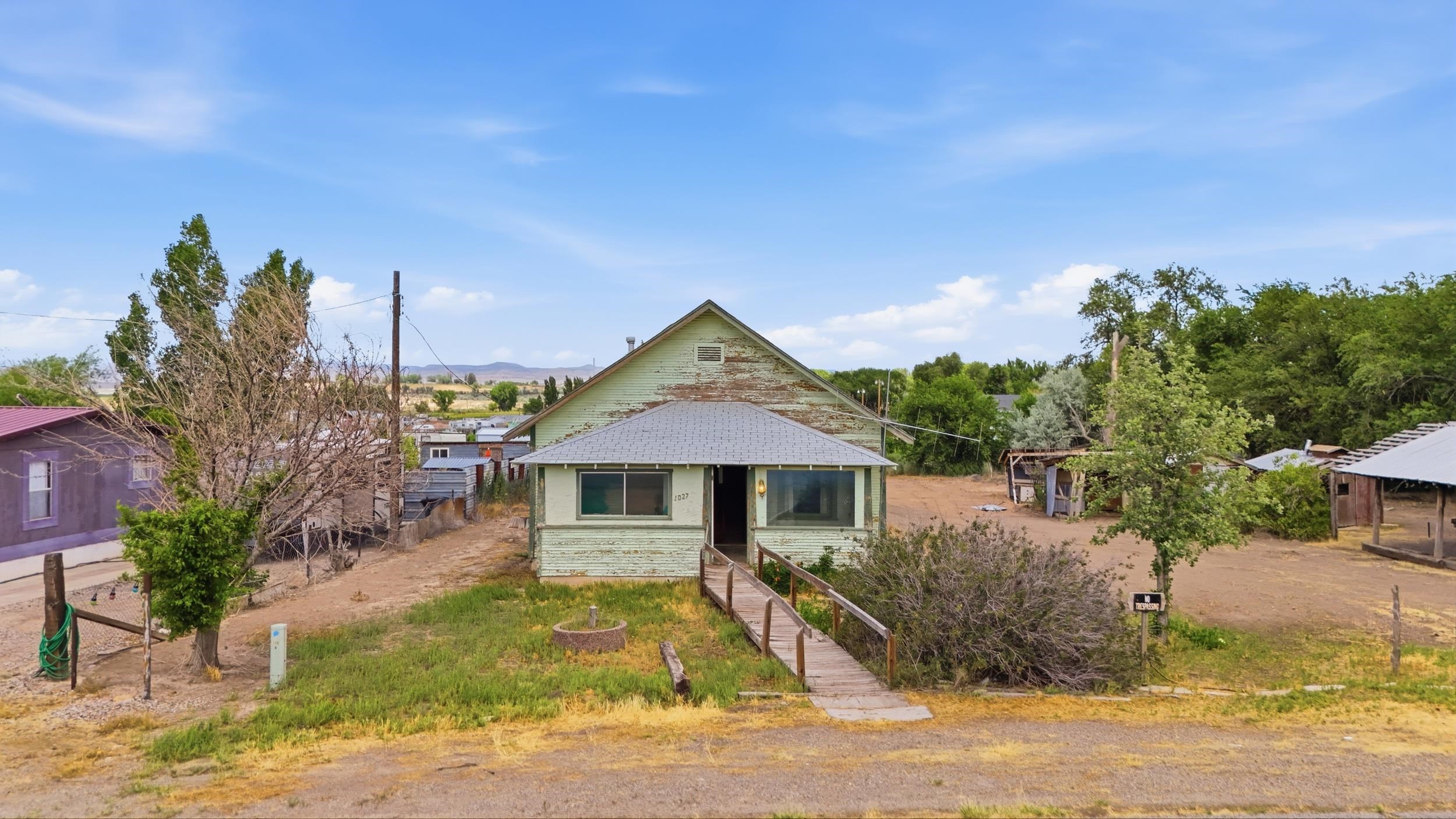 1027 O Road Property Photo 1