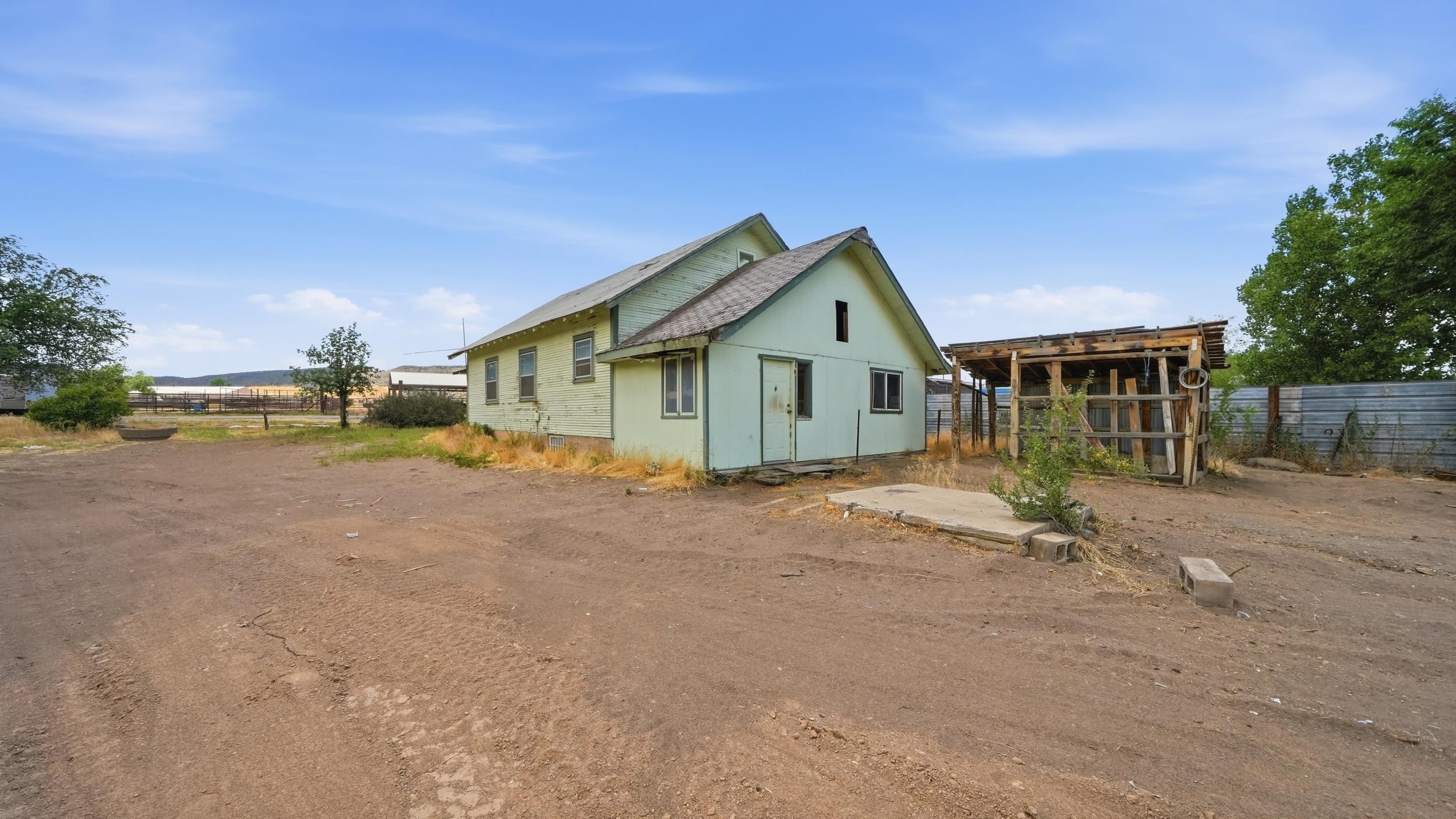 1027 O Road Property Photo 8