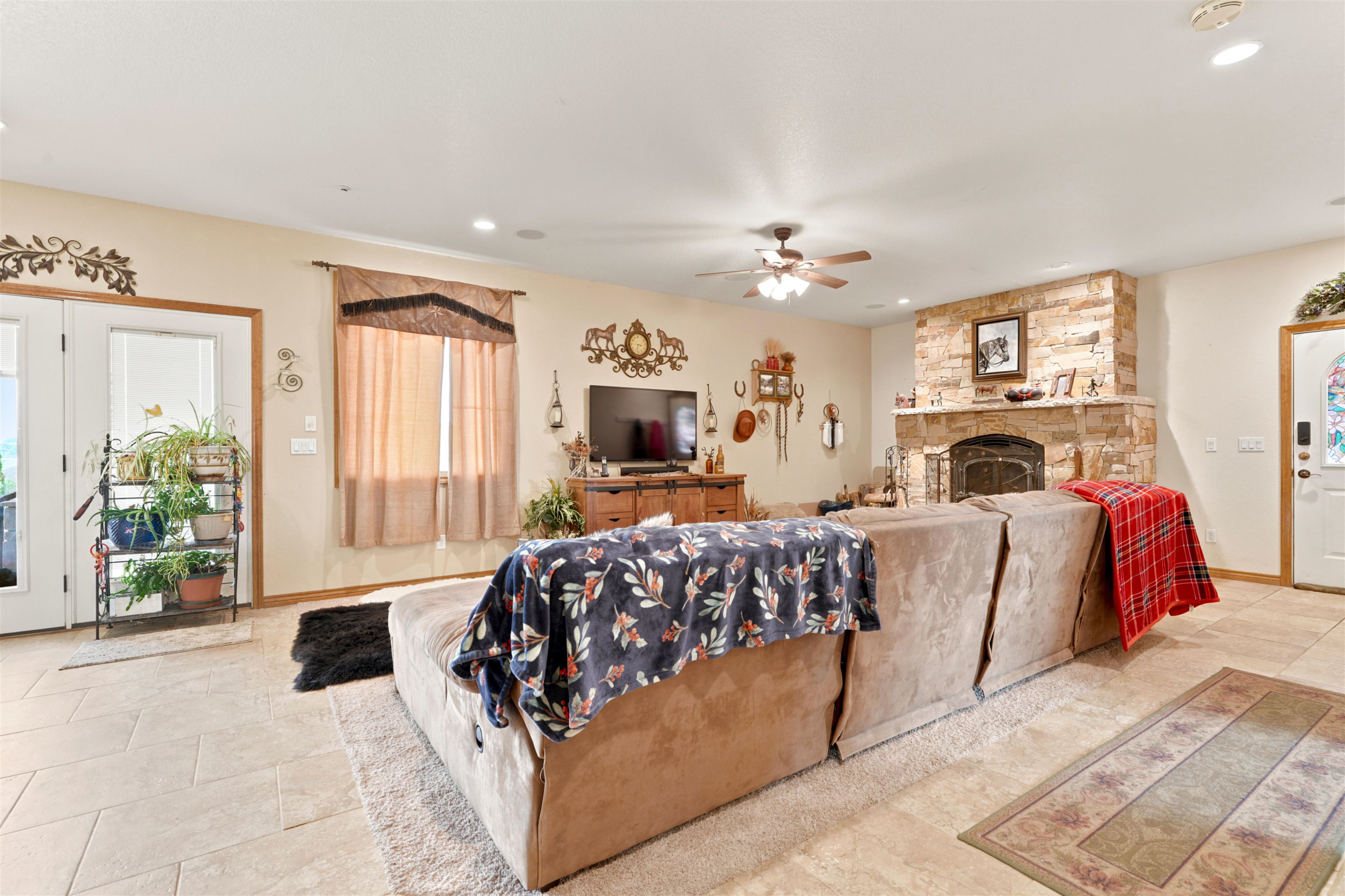 885 23 Road Property Photo 10