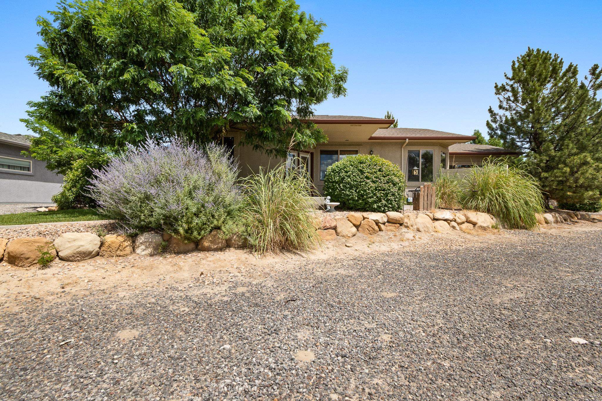 2565 G 1/2 Road Property Photo 4