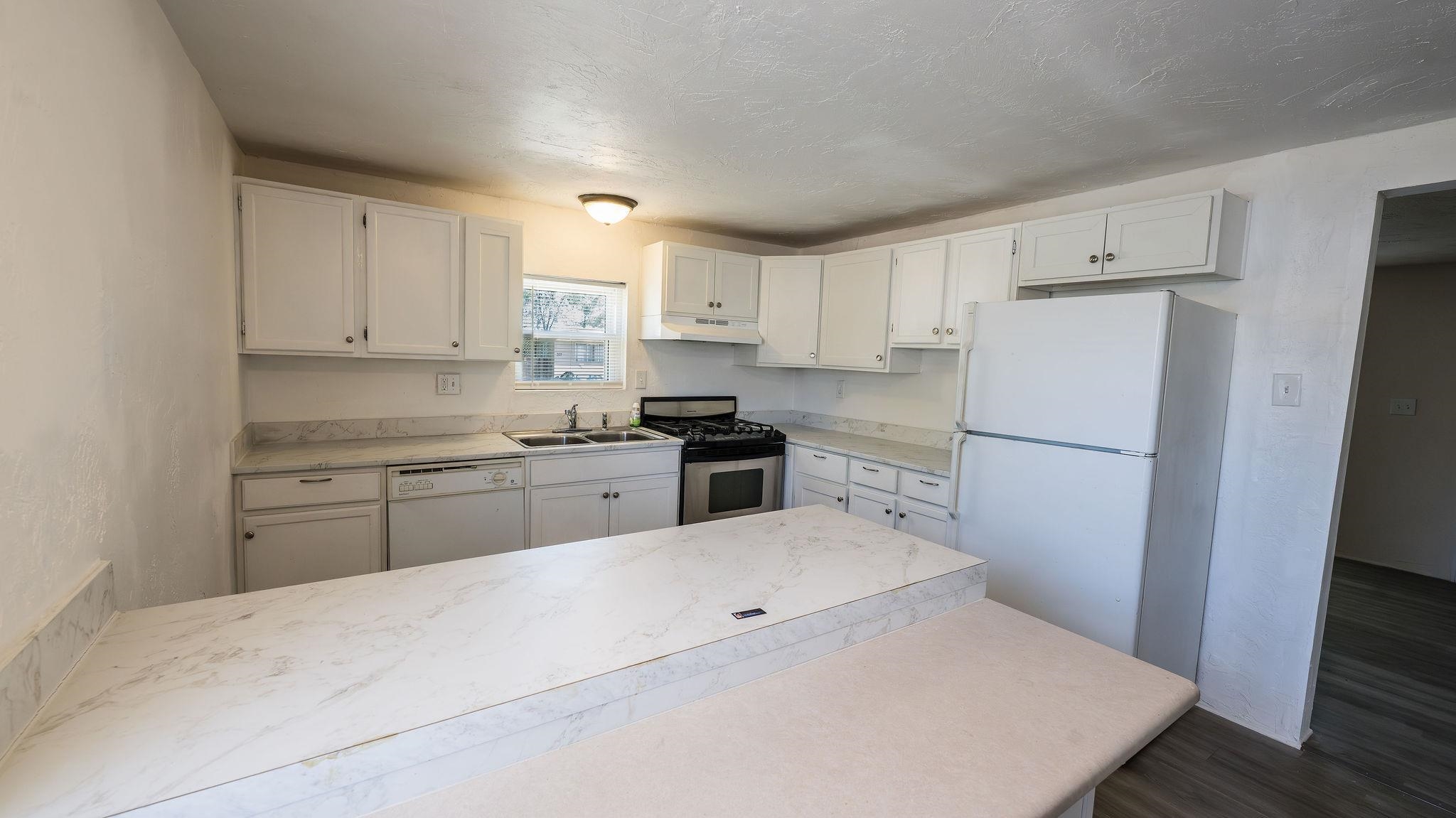 262 Red Cliffs Drive Property Photo 6