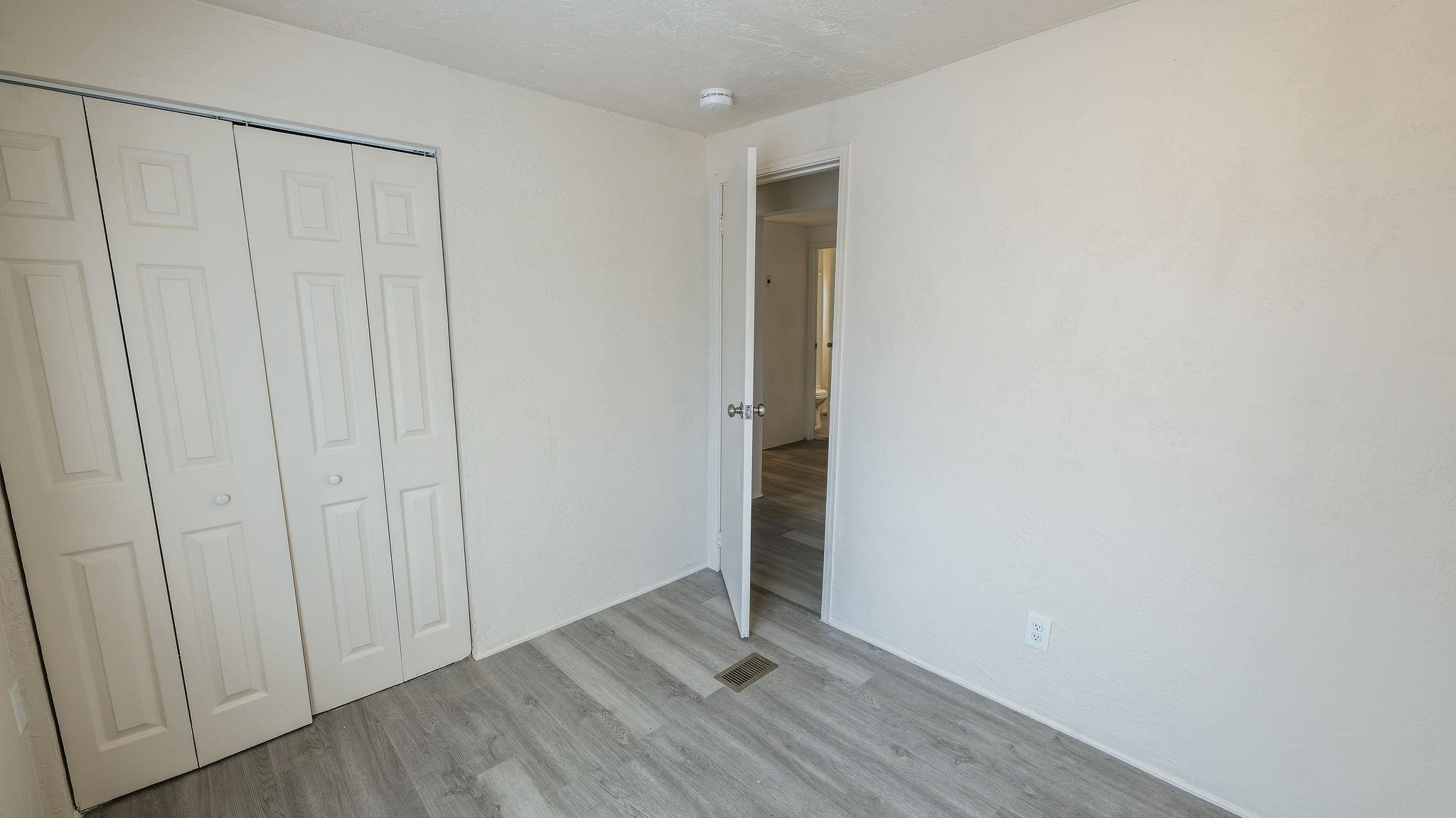 262 Red Cliffs Drive Property Photo 9