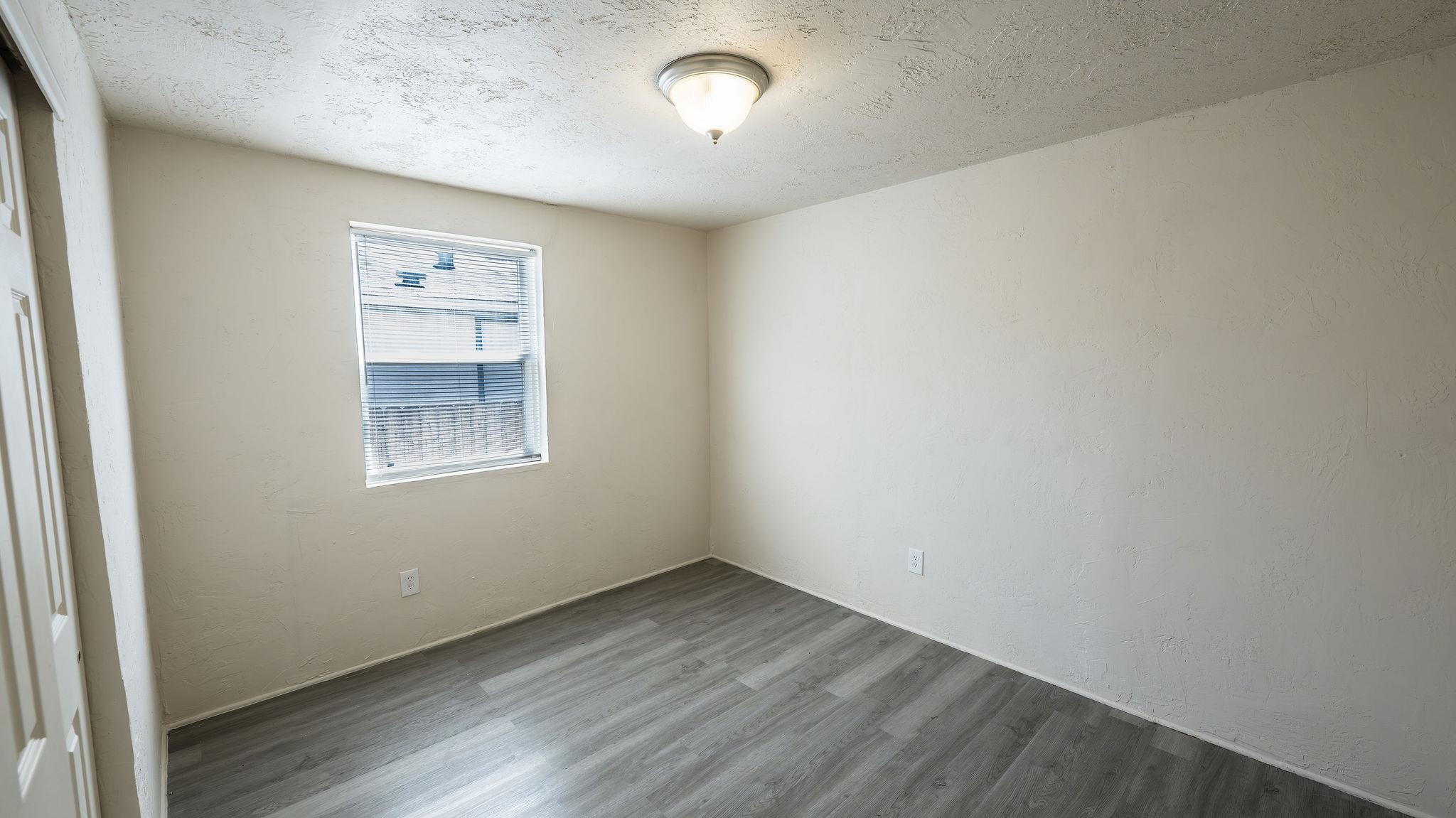 262 Red Cliffs Drive Property Photo 10