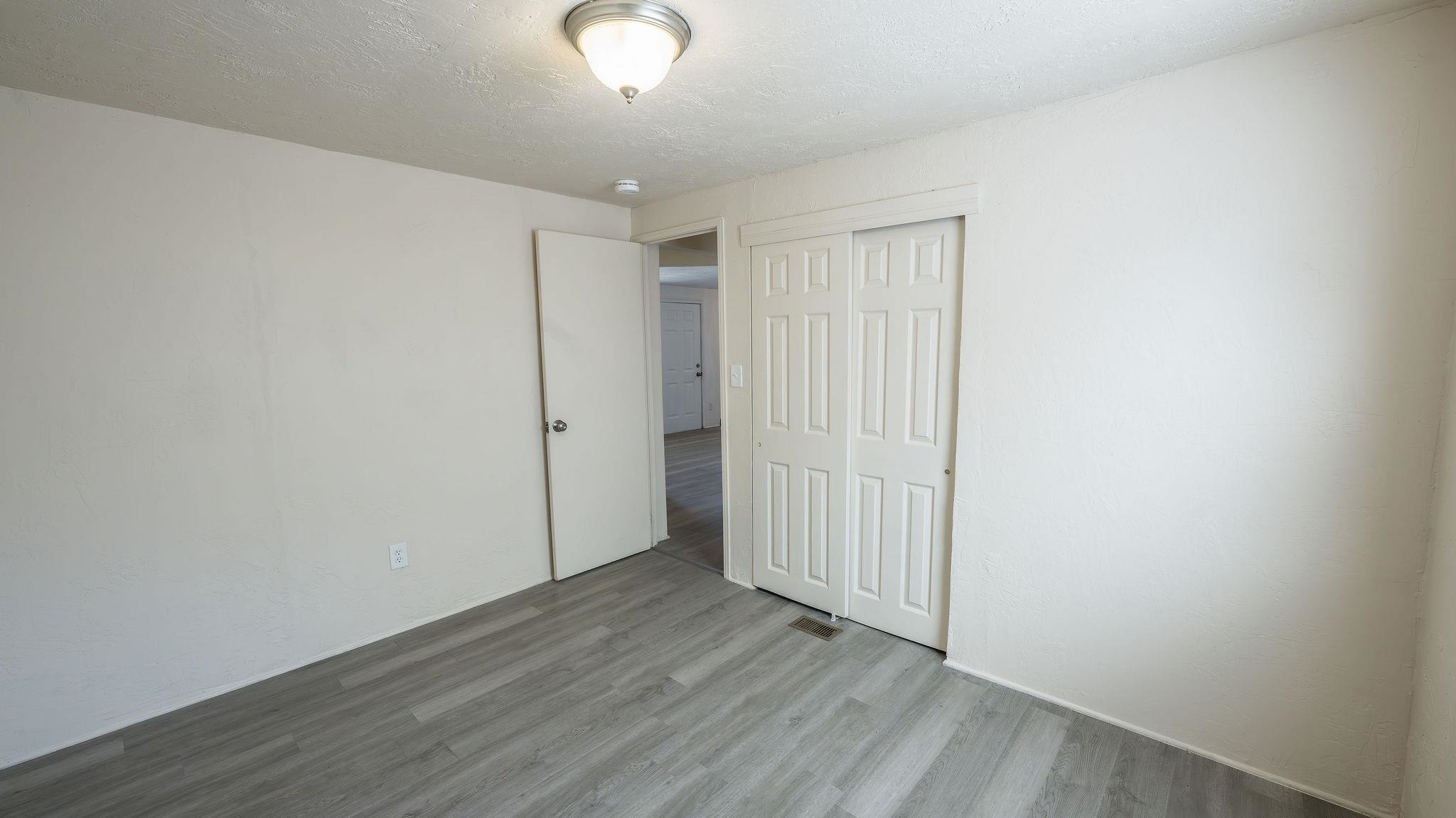 262 Red Cliffs Drive Property Photo 11