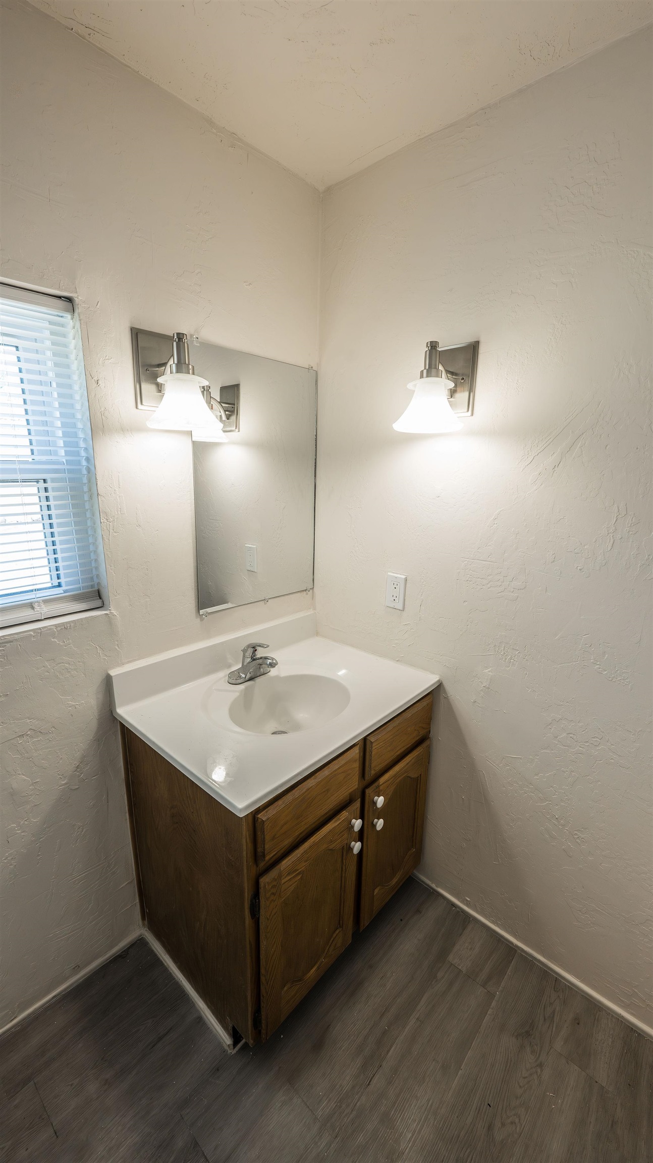 262 Red Cliffs Drive Property Photo 13