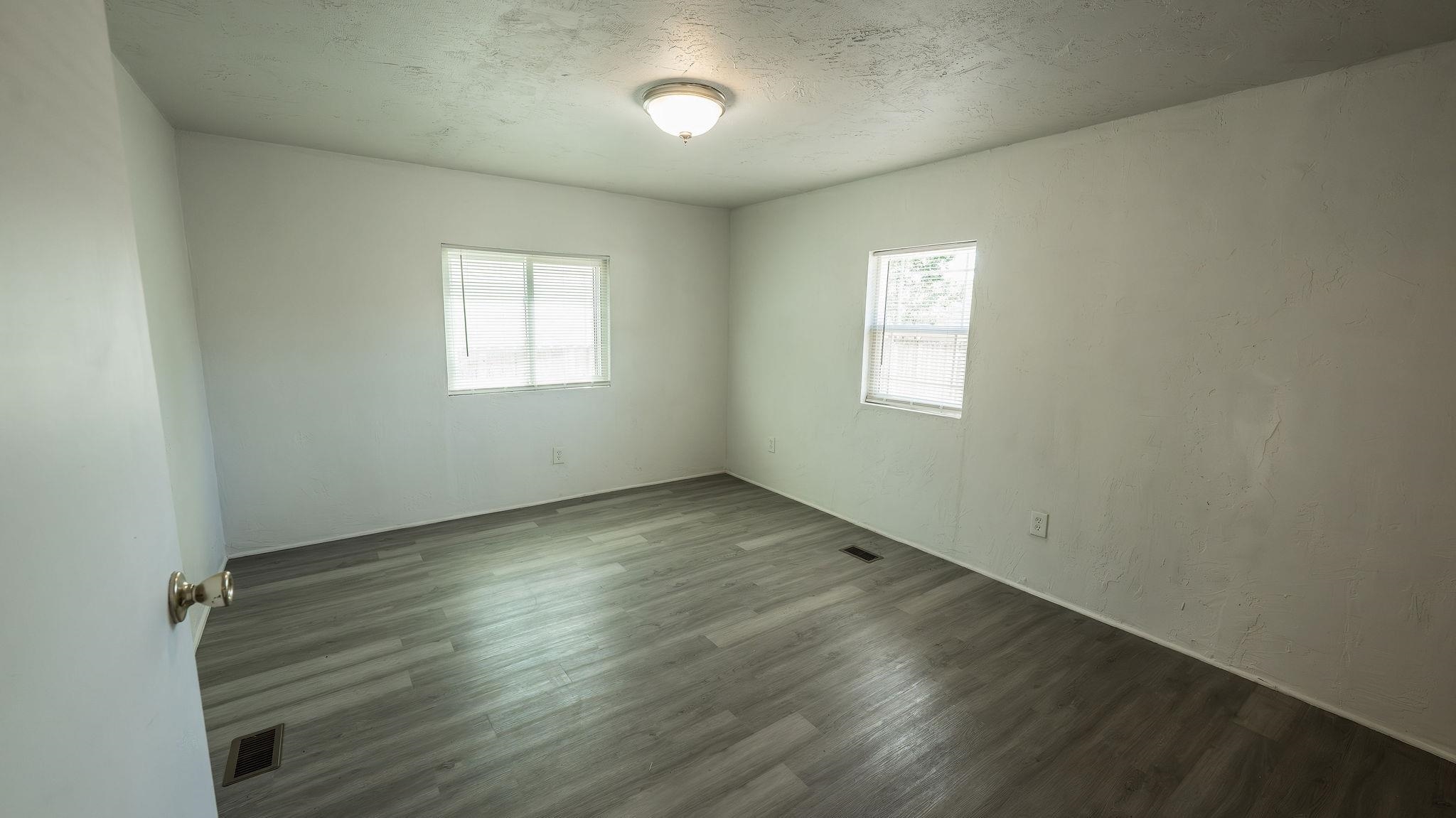 262 Red Cliffs Drive Property Photo 14