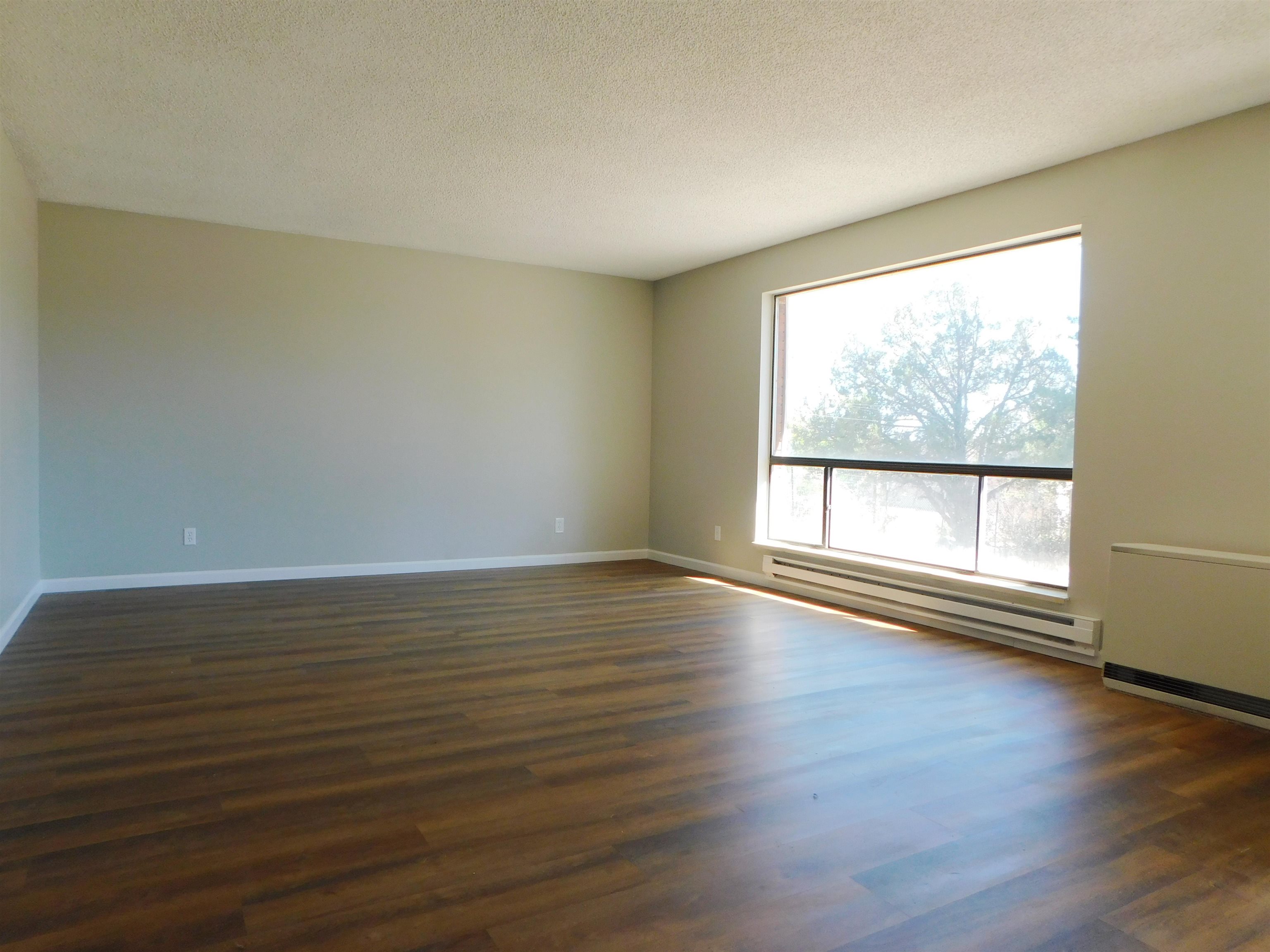 575 Ne 4th Street Property Photo 3
