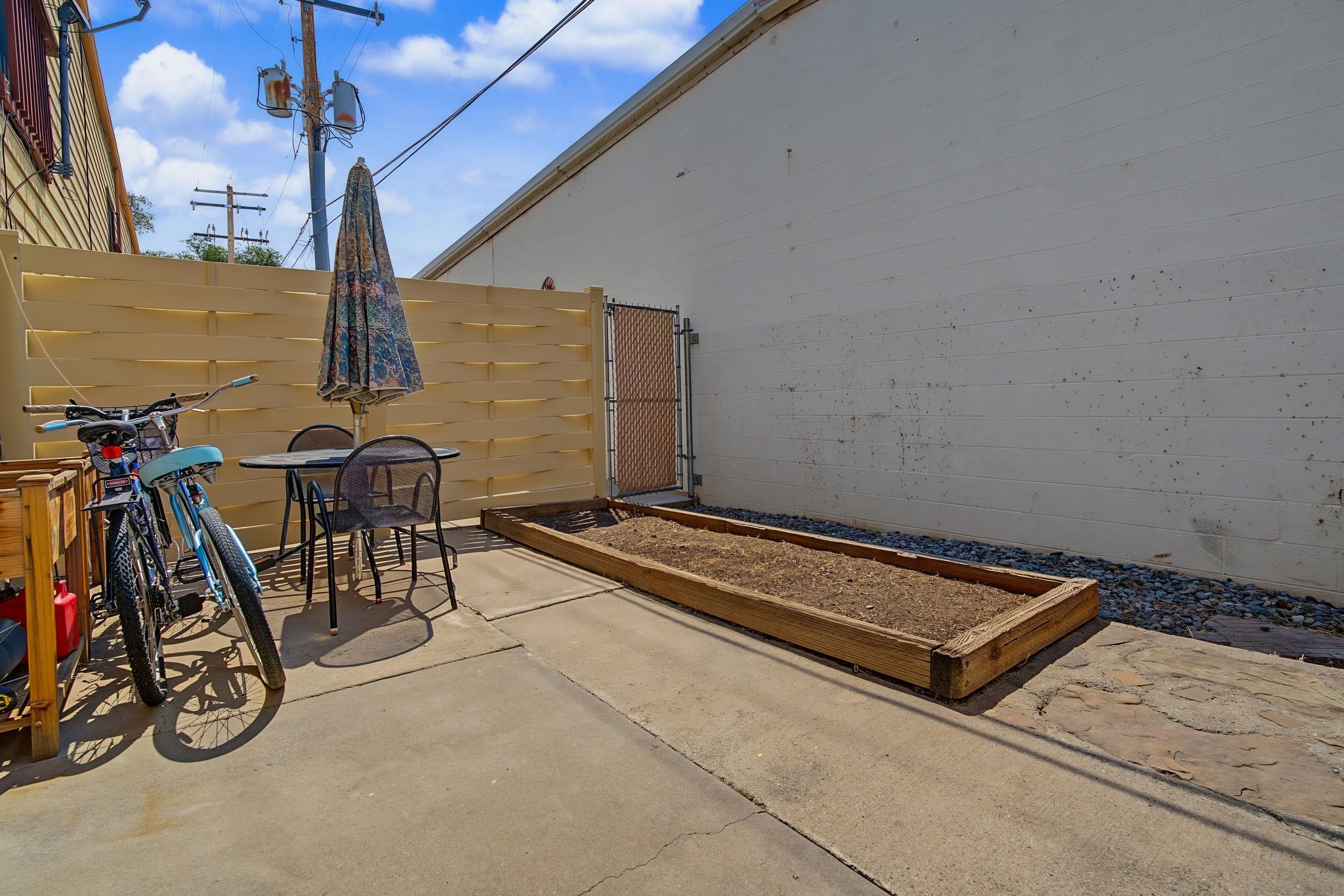 125 Franklin Avenue Property Photo 18