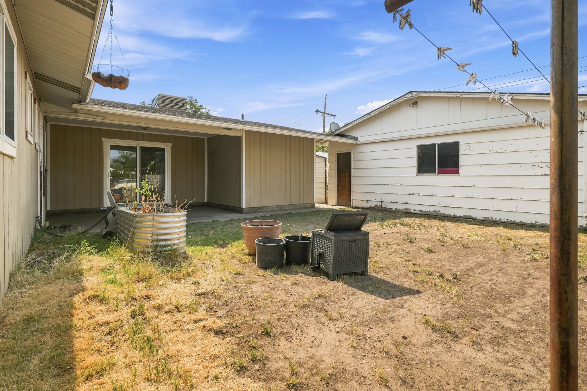 2045 Gunnison Avenue Property Photo 28