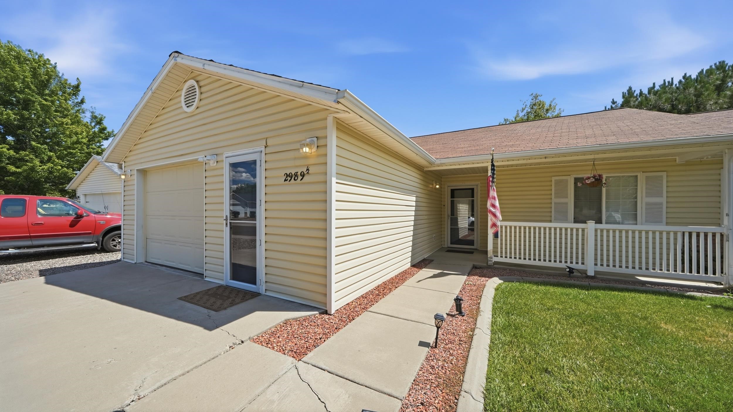 2989 1/2 Summerbrook Drive Property Photo 6