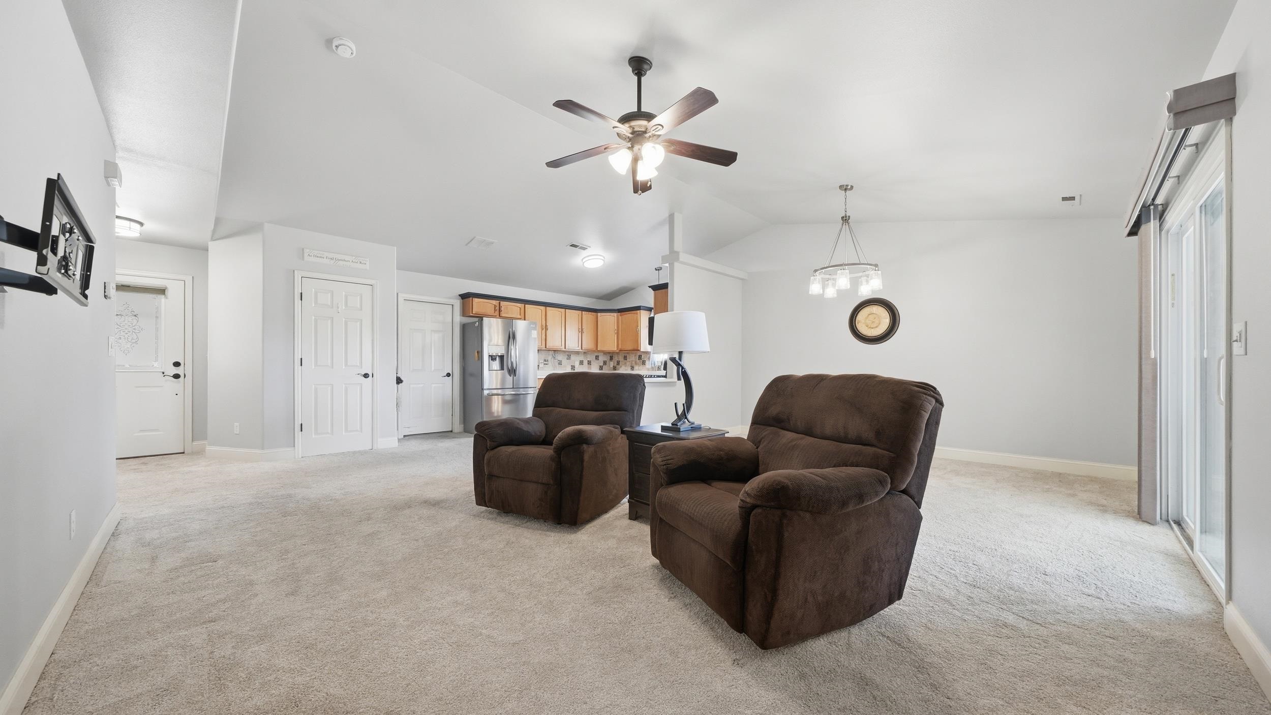 2989 1/2 Summerbrook Drive Property Photo 10