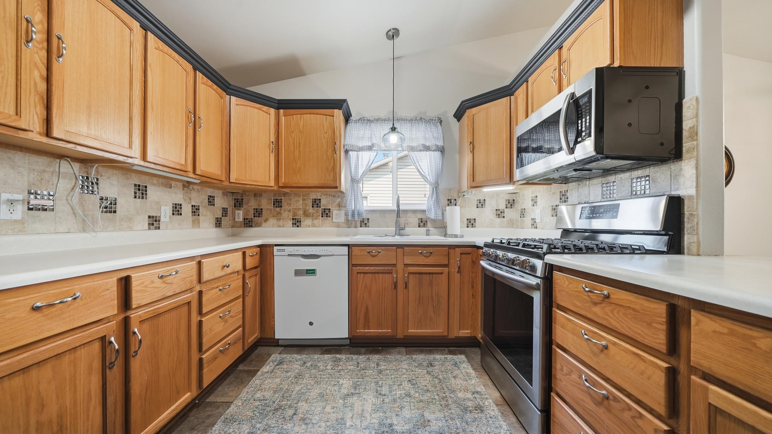 2989 1/2 Summerbrook Drive Property Photo 14