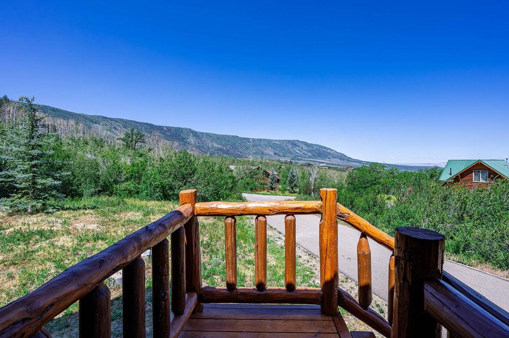 395 Powder Ridge Circle Property Photo 7
