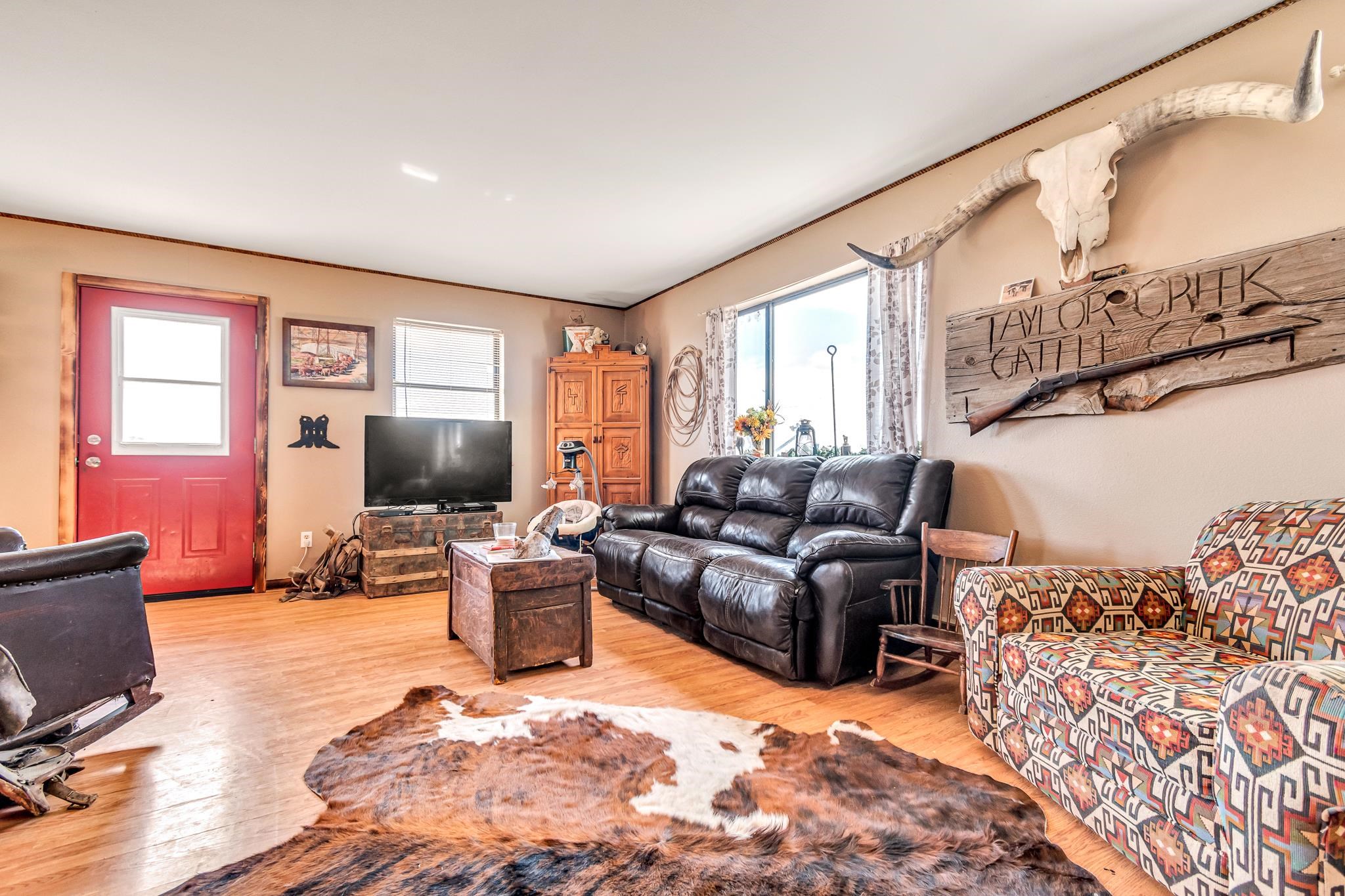 582 1600 Road Property Photo 9