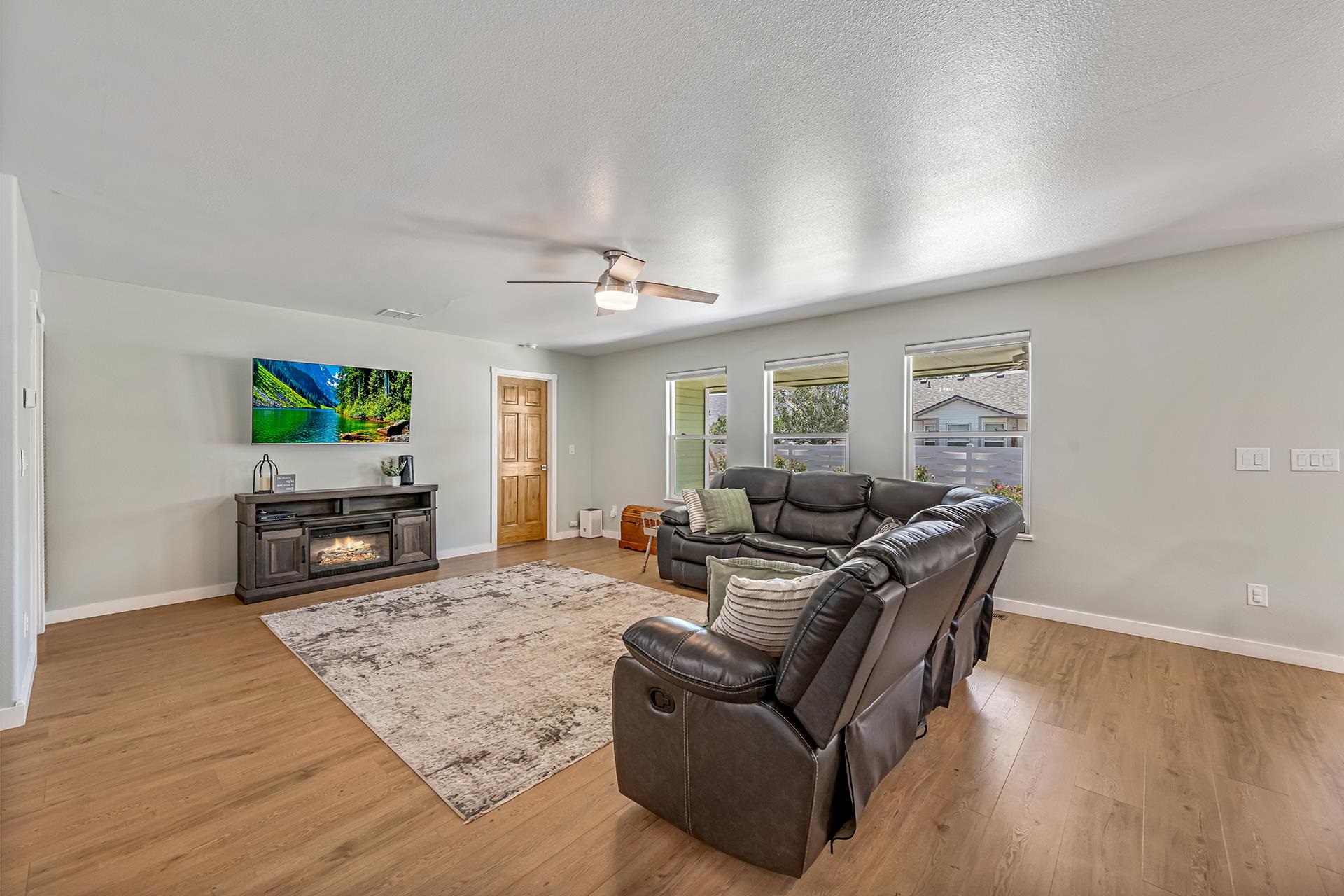 2839 Maverick Drive Property Photo 11