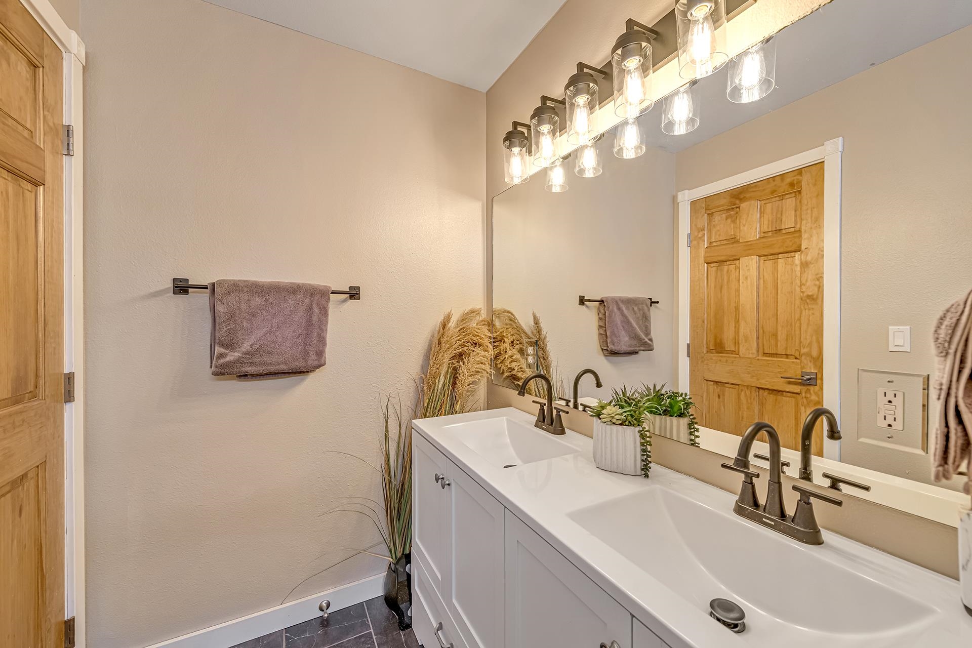 2839 Maverick Drive Property Photo 26