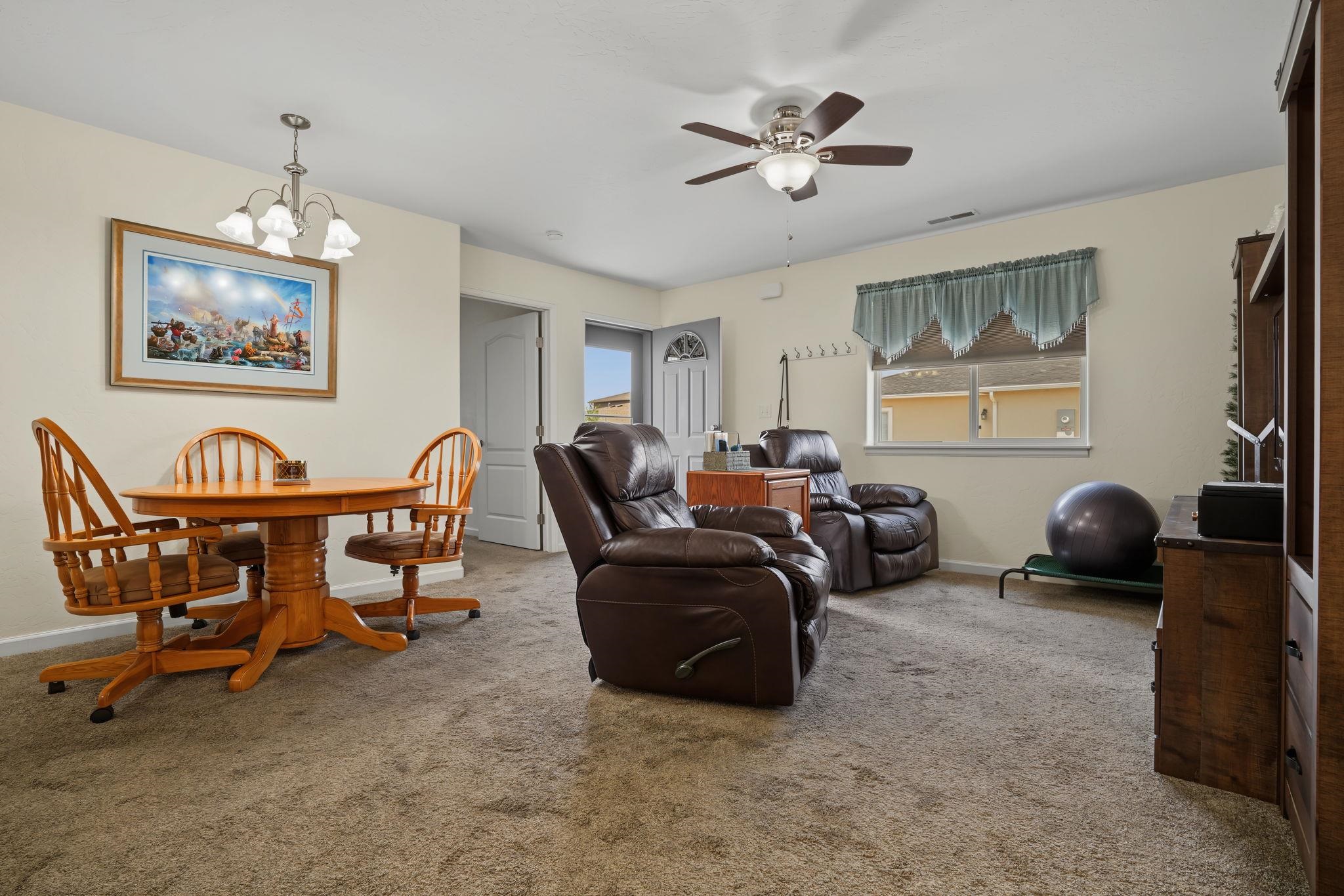 644 Emma Lane Property Photo 6