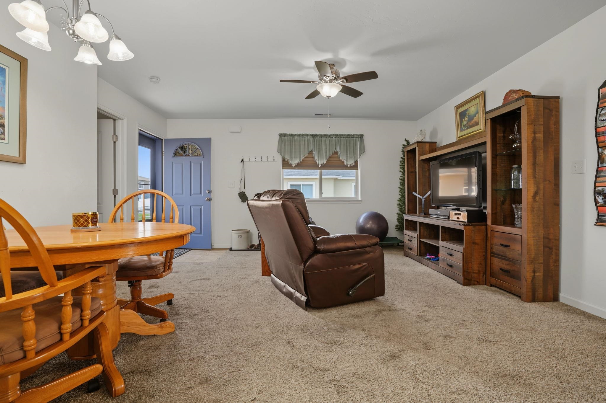 644 Emma Lane Property Photo 7