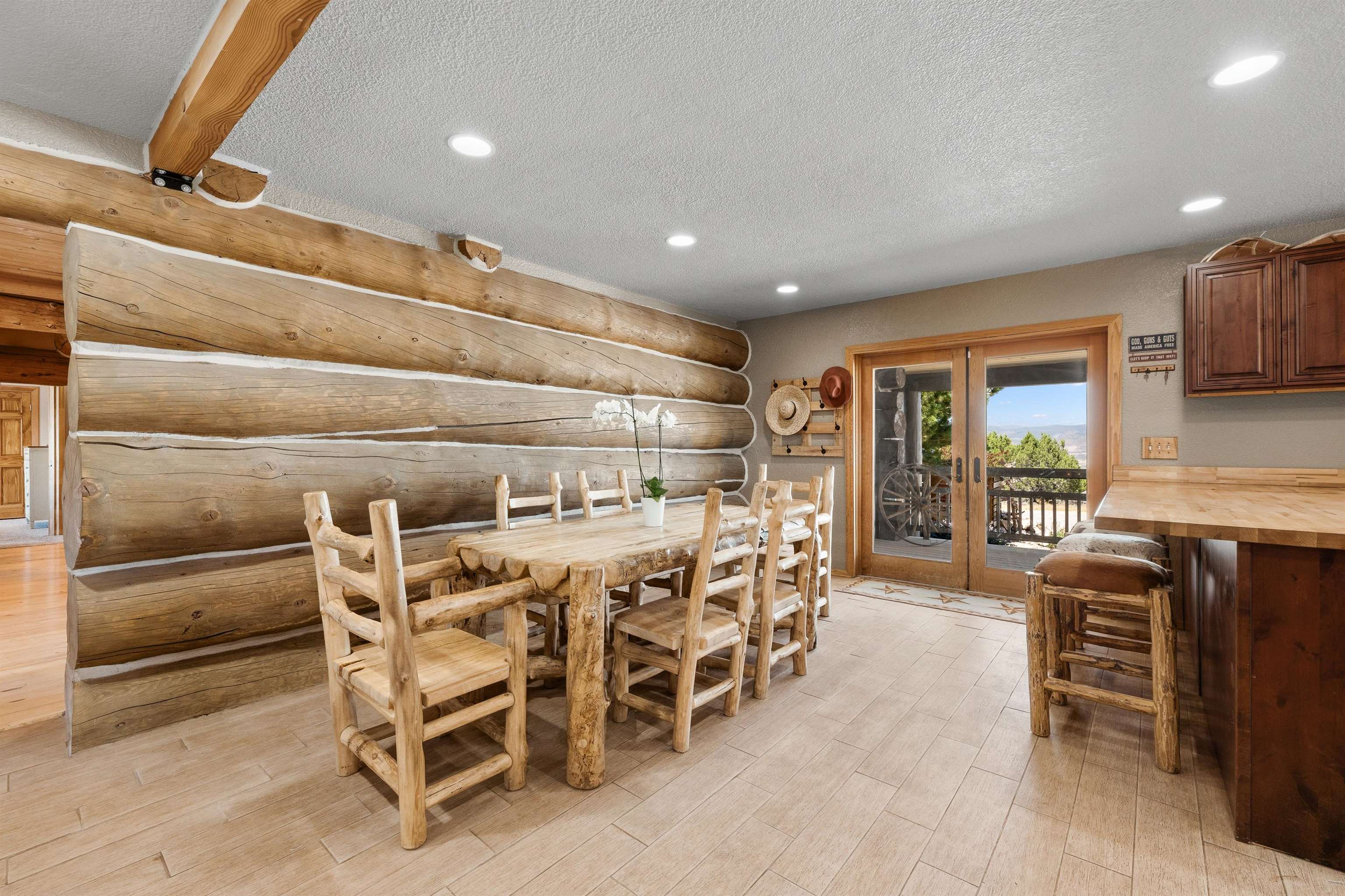 400 Quick Silver Way Property Photo 11