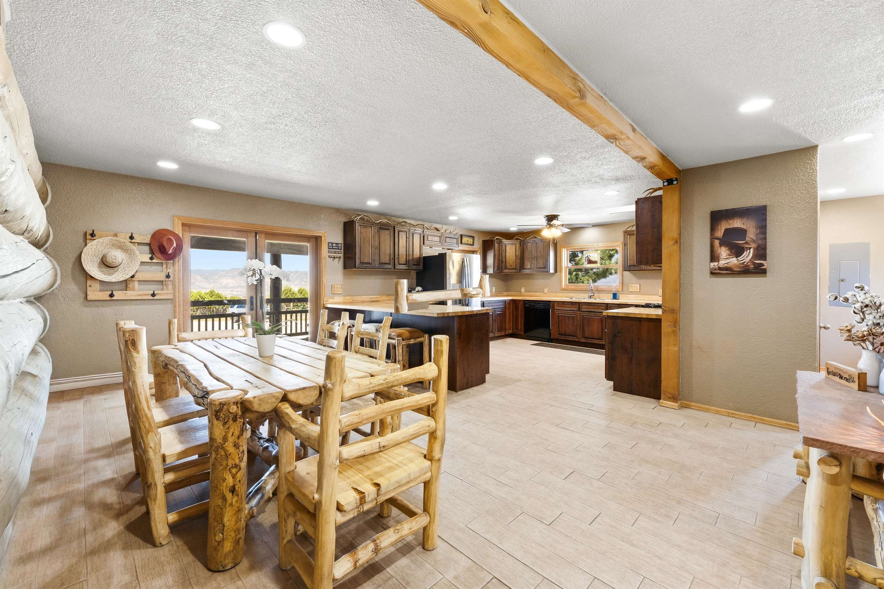 400 Quick Silver Way Property Photo 12