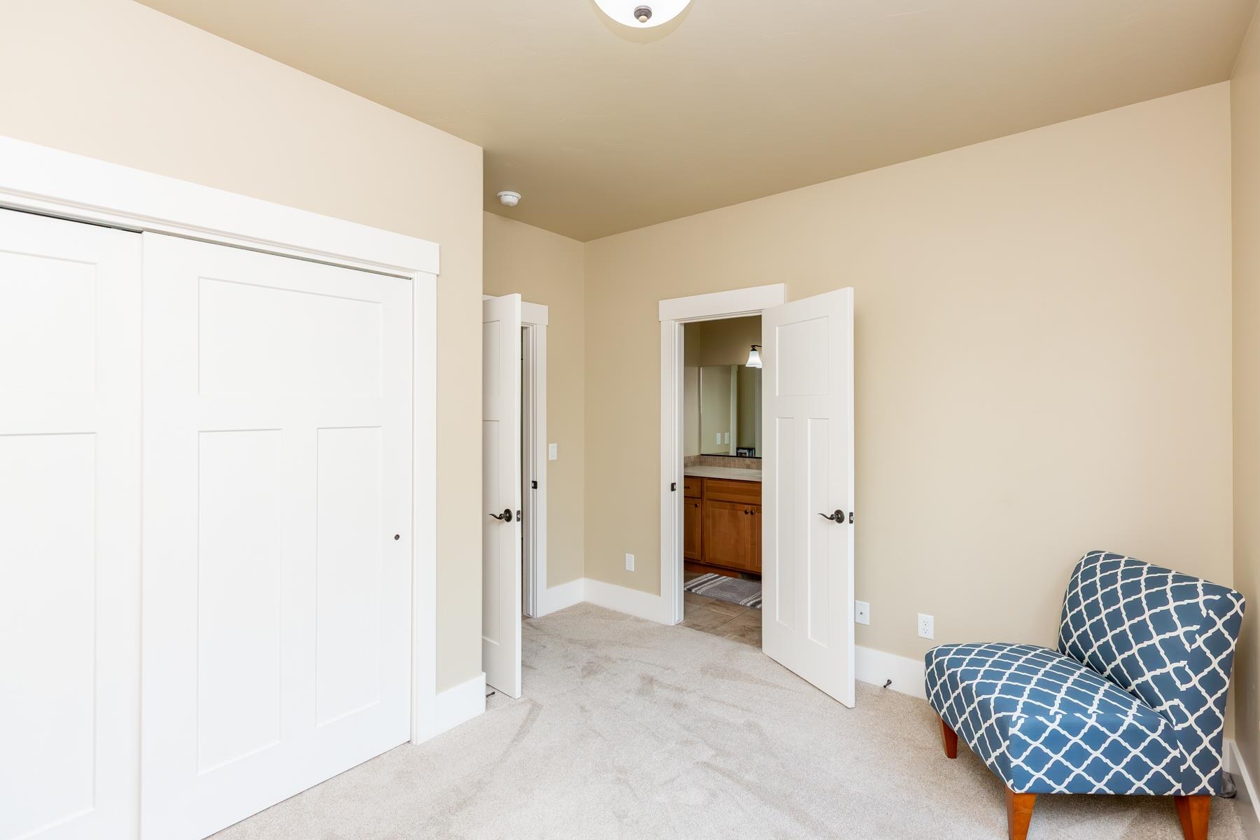 1185 Primrose Lane Property Photo 16