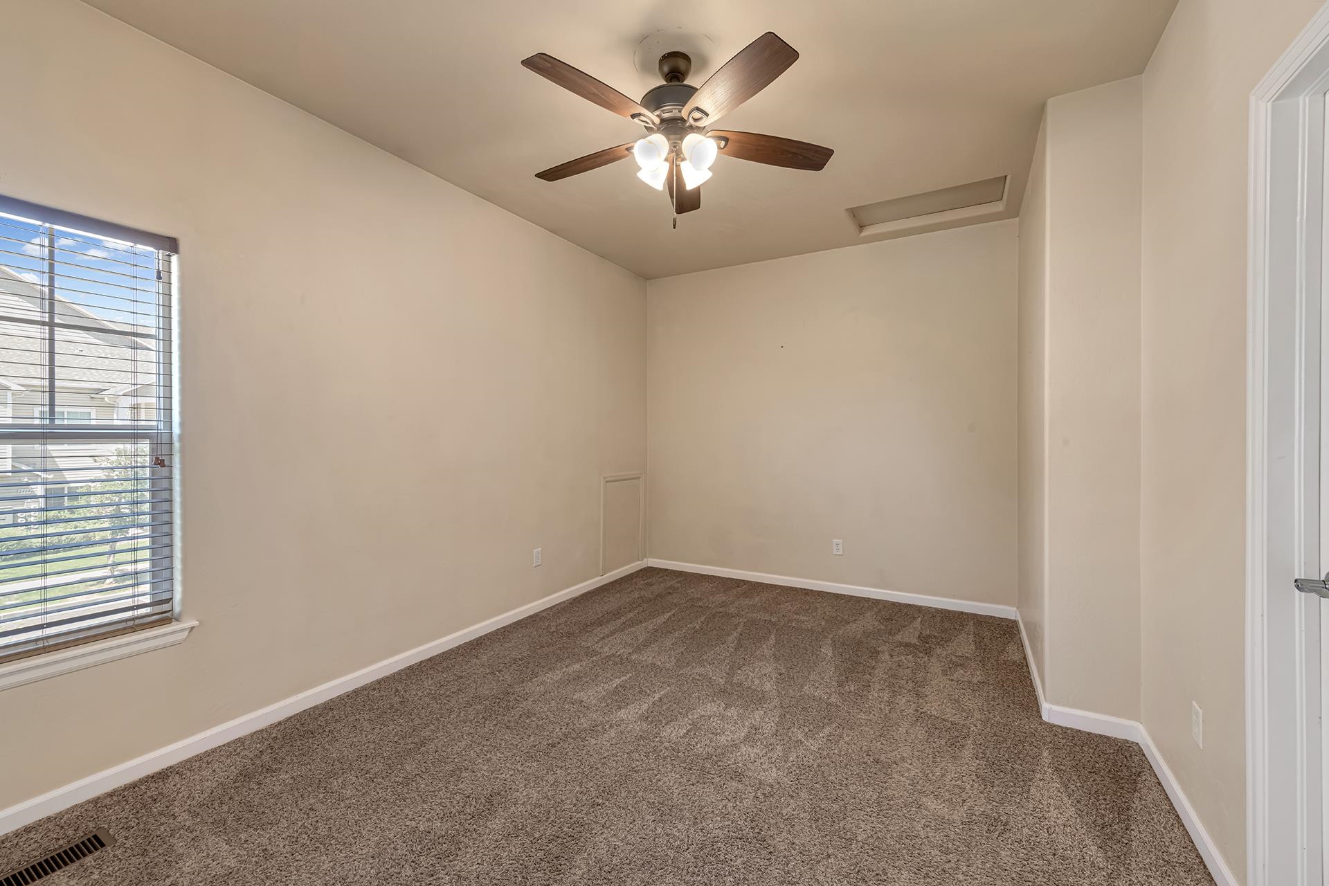 2473 Thunder Mountain Drive Property Photo 12