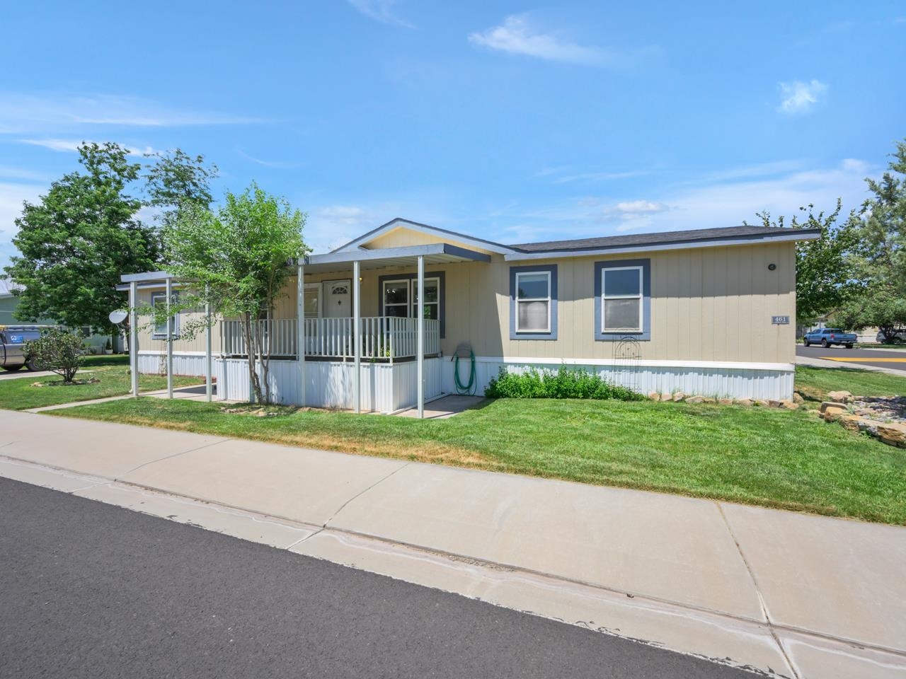 435 32 Road Property Photo 1
