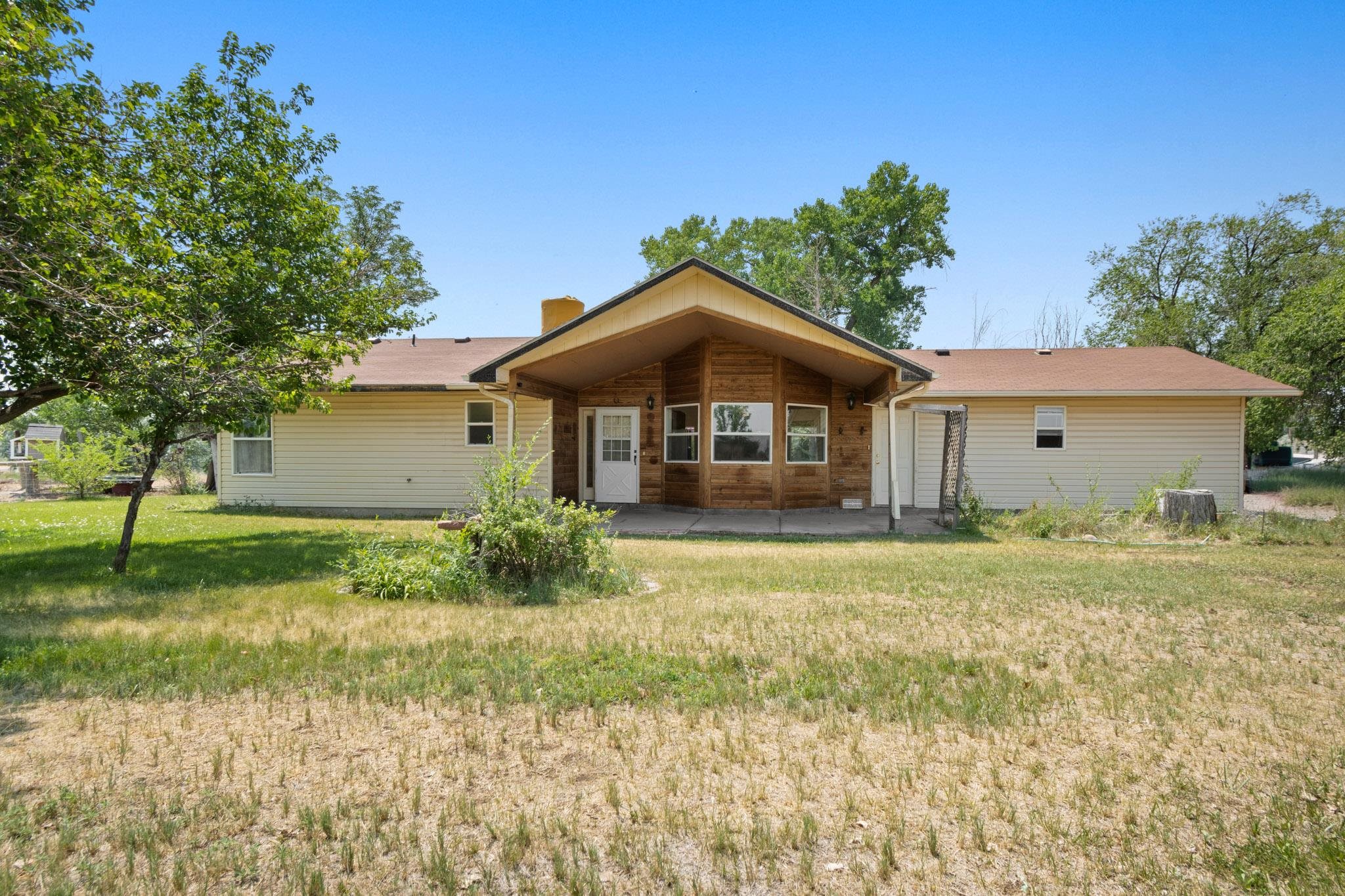 2890 C 1/2 Road Property Photo 3