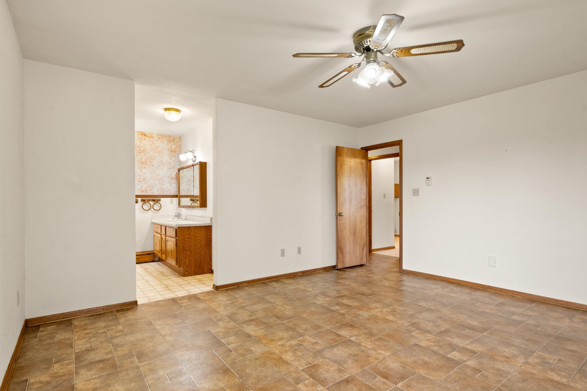 2890 C 1/2 Road Property Photo 15